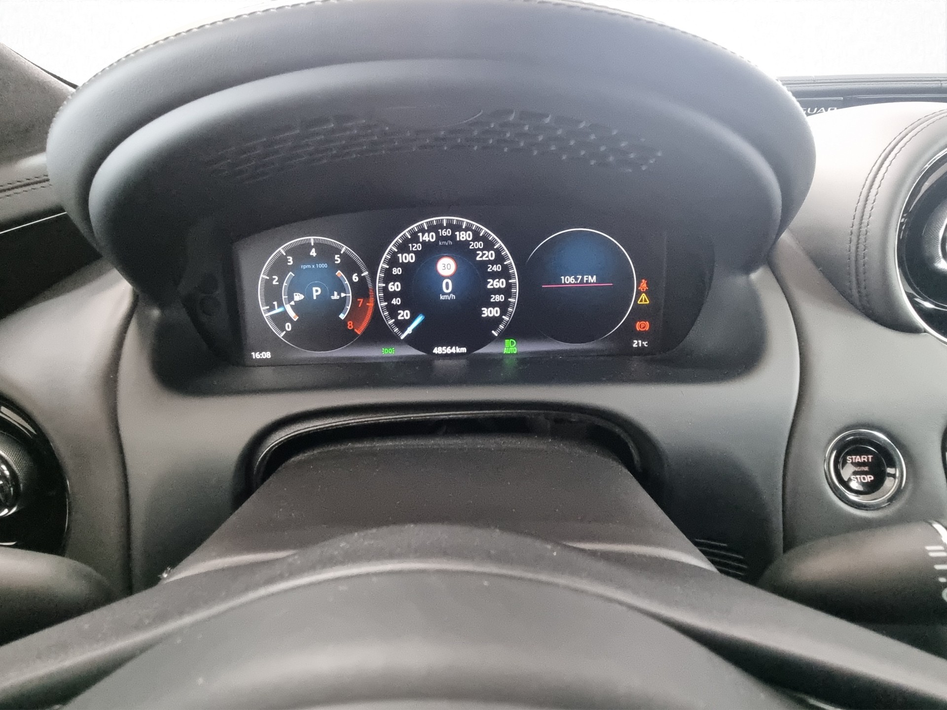 JAGUAR XJ R-Sport 3.0 V6 AWD-image-10