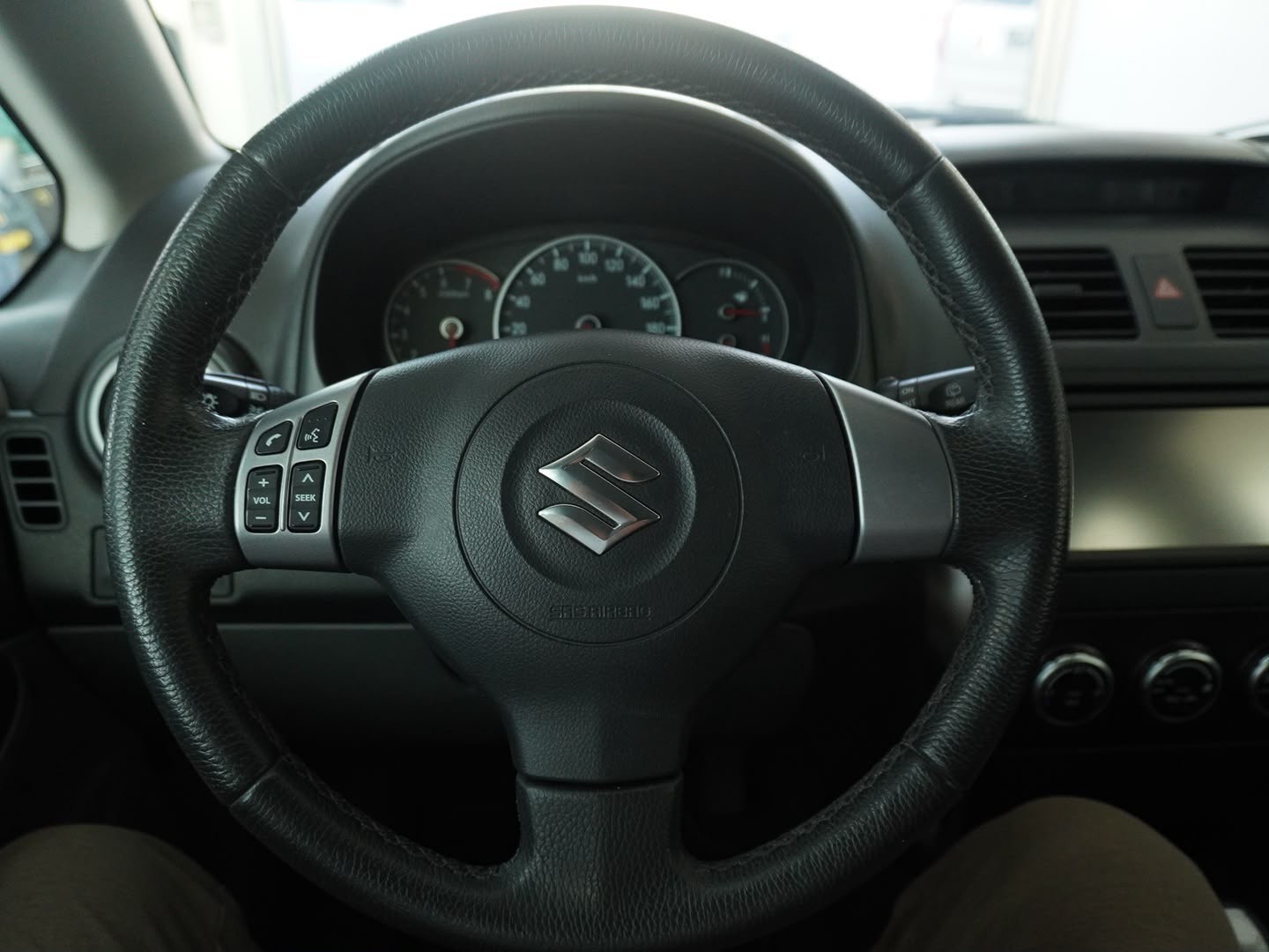 SUZUKI SX4 1.6 16V GL Top 2WD Automatic-image-6