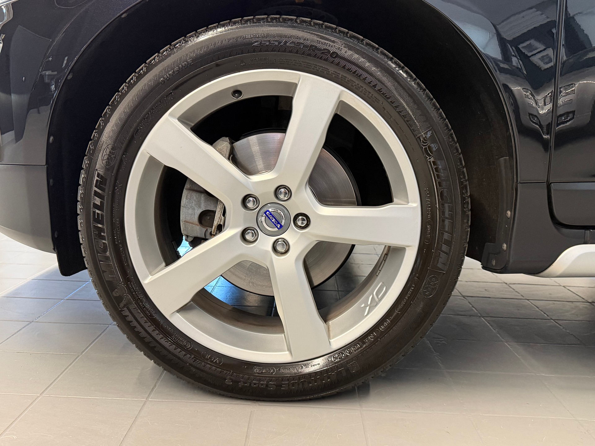 VOLVO XC60 D5 AWD R-Design Geartronic-image-7