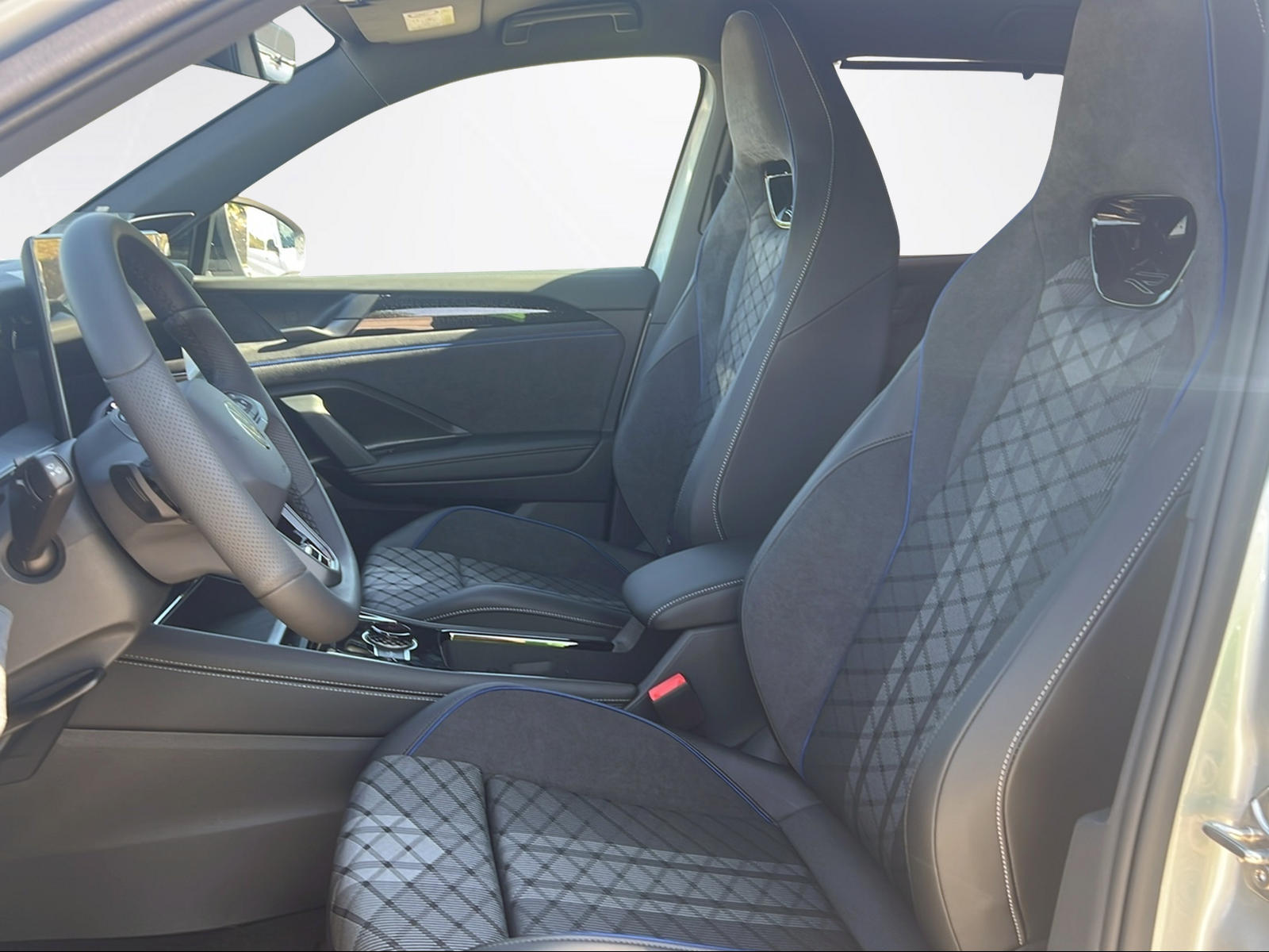 VW Tayron 1.5 TSI evo2 eHybrid R-Line DSG-image-8