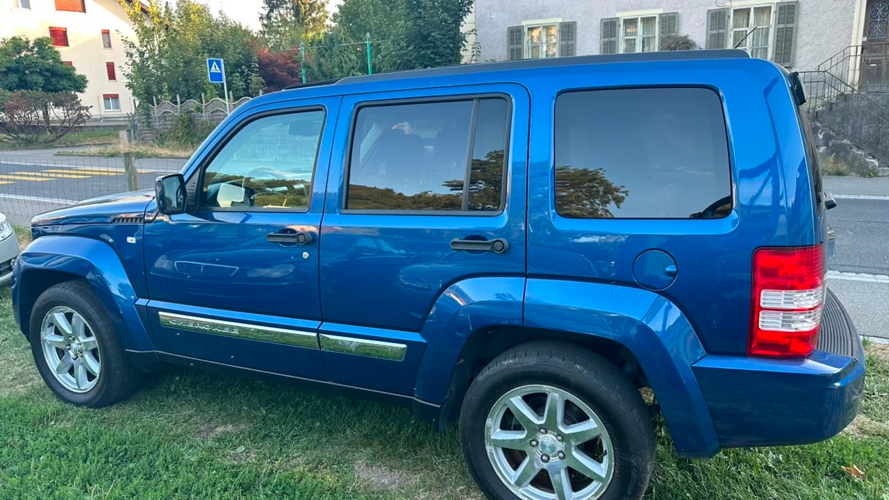 JEEP Cherokee 2.8 CRD Limited Automatic-image-1