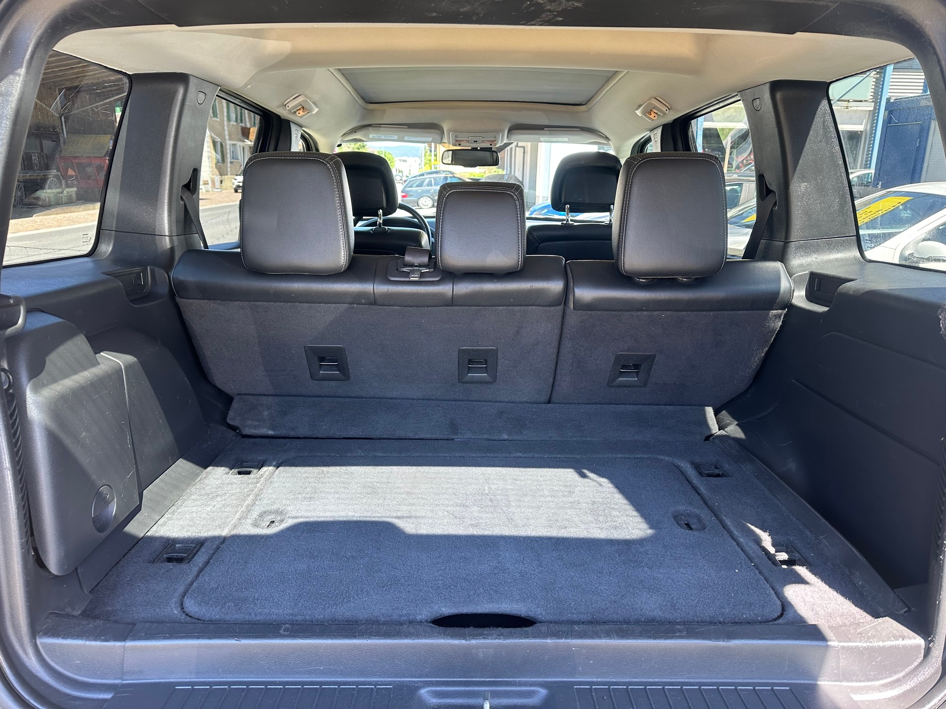 JEEP Cherokee 2.8 CRD Limited Automatic-image-10
