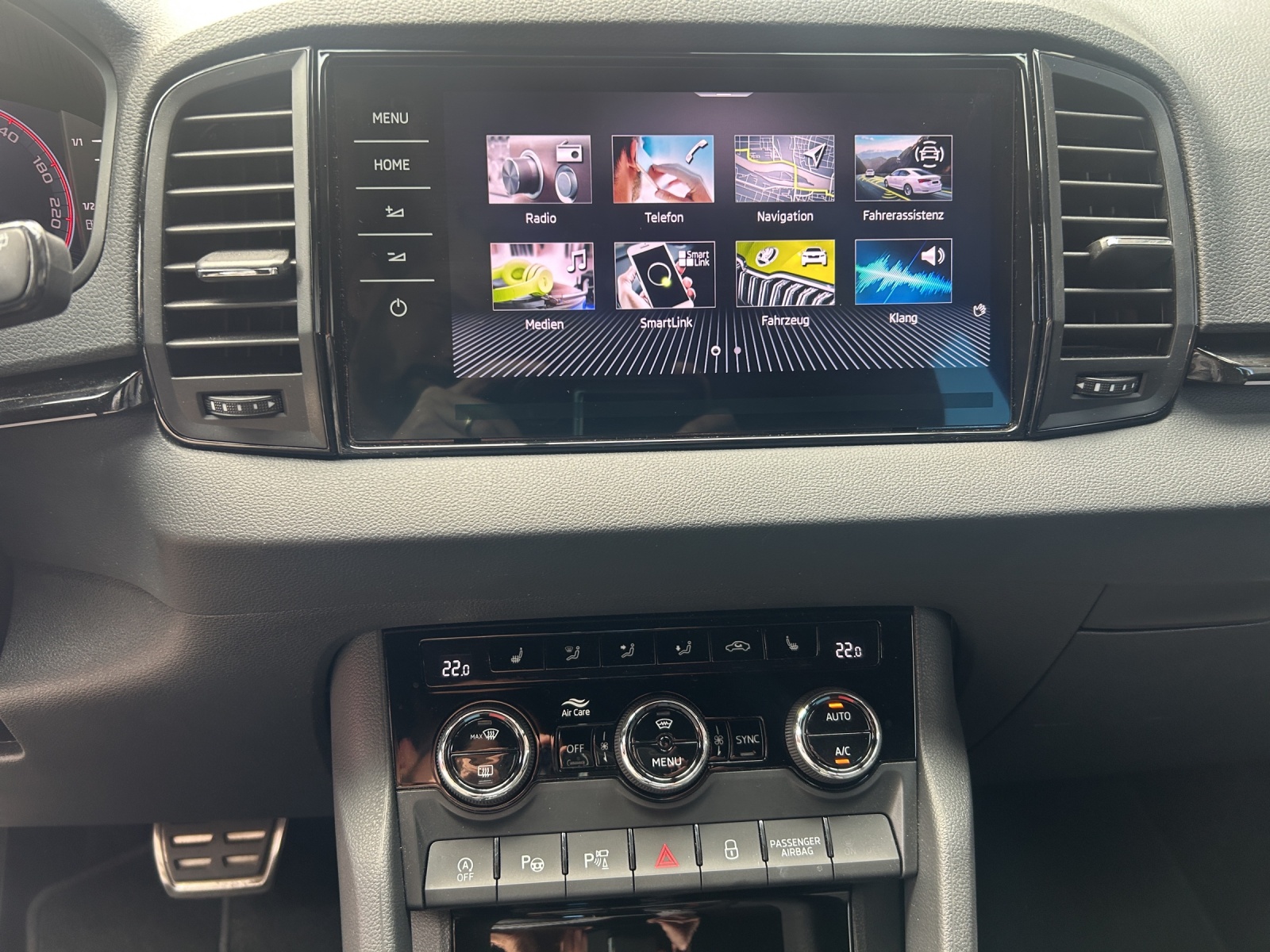 SKODA Karoq 2.0 TSI SportLine 4x4 DSG-image-10
