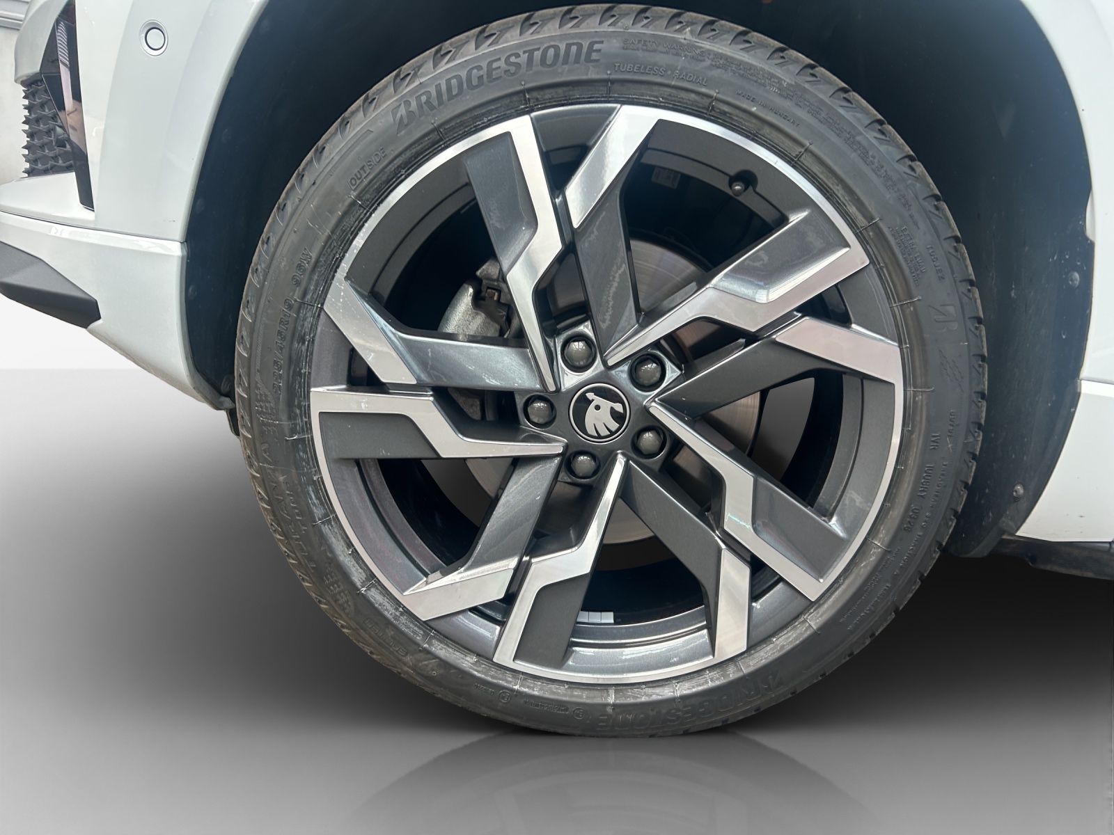 SKODA Karoq 2.0 TSI SportLine 4x4 DSG-image-13