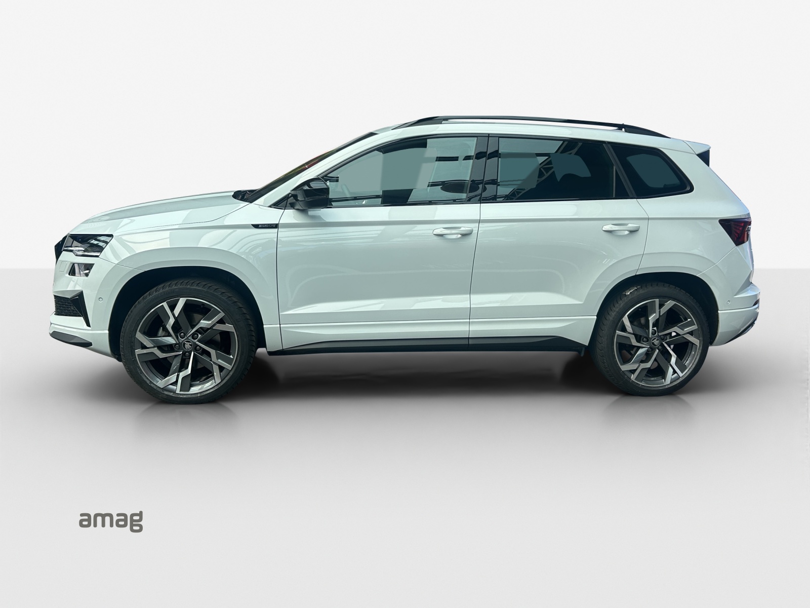 SKODA Karoq 2.0 TSI SportLine 4x4 DSG-image-1