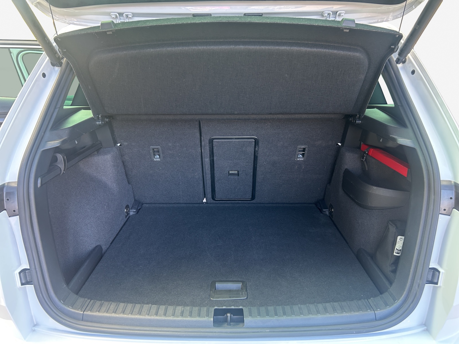 SKODA Karoq 2.0 TSI SportLine 4x4 DSG-image-12