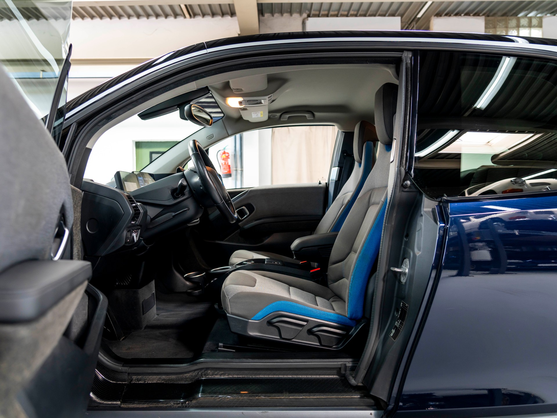BMW i3 (94Ah) Range Extender (REX)-image-17