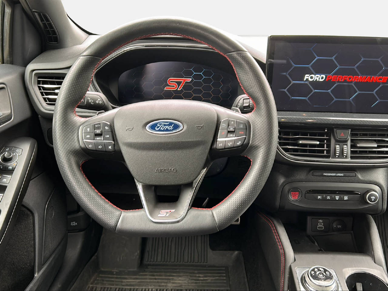 FORD Focus Station Wagon 2.3 EcoB ST X-showroom-element-3
