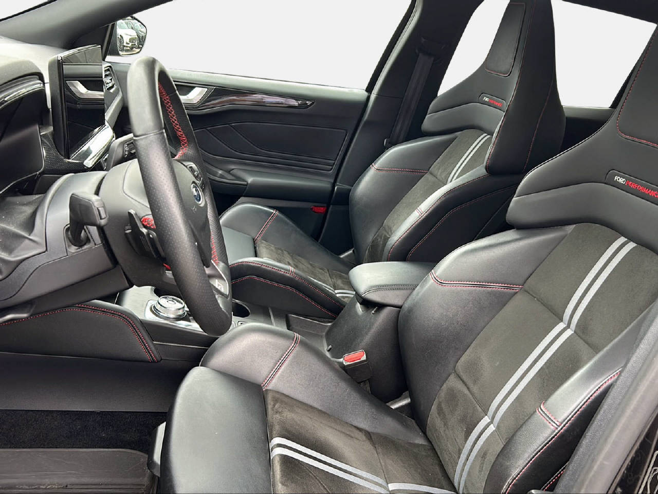 FORD Focus Station Wagon 2.3 EcoB ST X-showroom-element-1