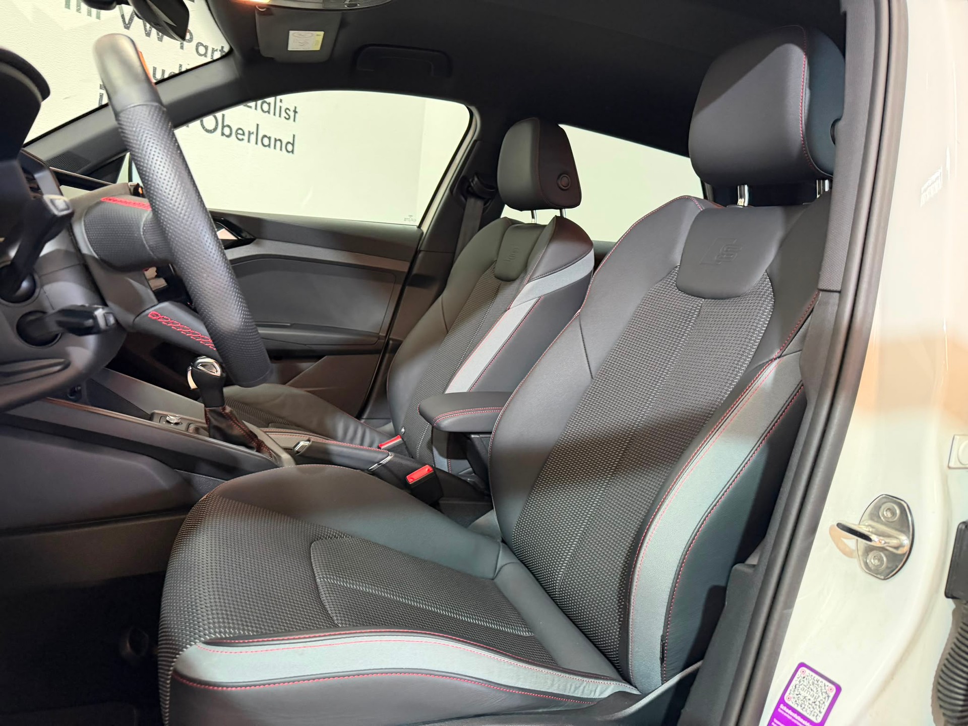 AUDI A1 Sportback 30 TFSI S Line Attraction S-tronic-image-4
