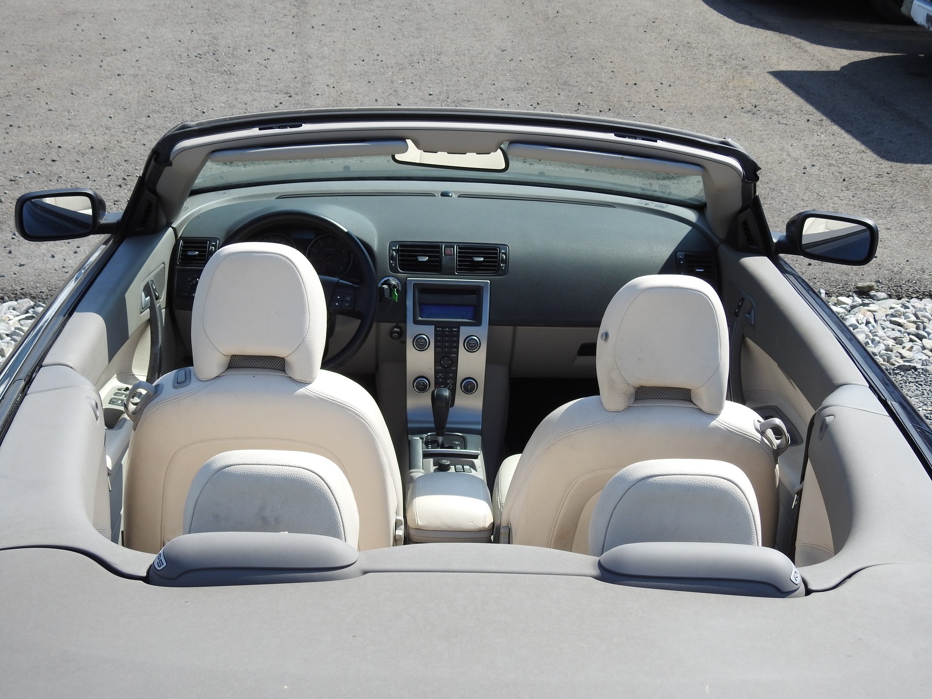 VOLVO C70 T5 Momentum-image-26