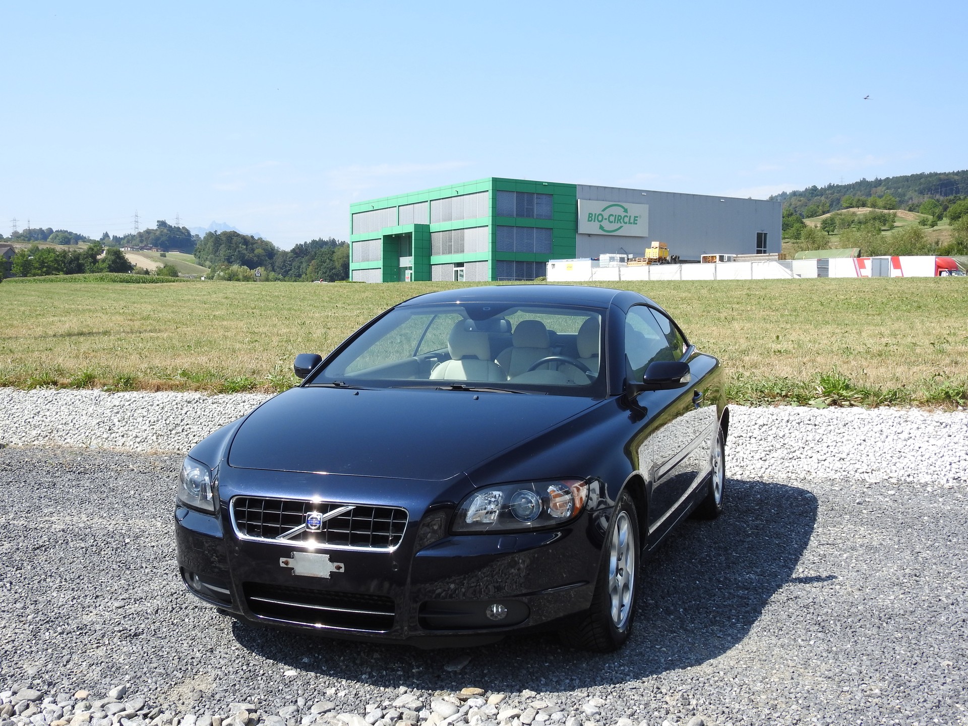 VOLVO C70 T5 Momentum-image-0