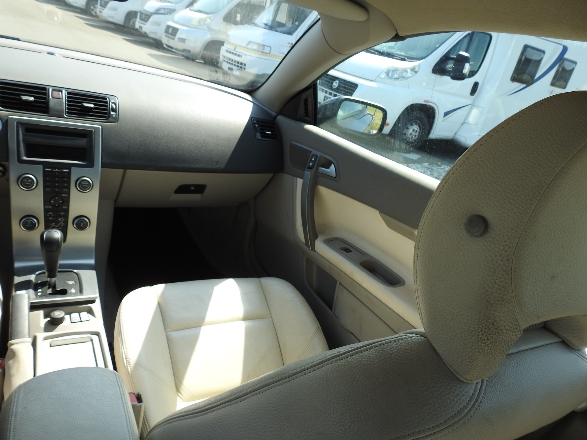 VOLVO C70 T5 Momentum-image-17