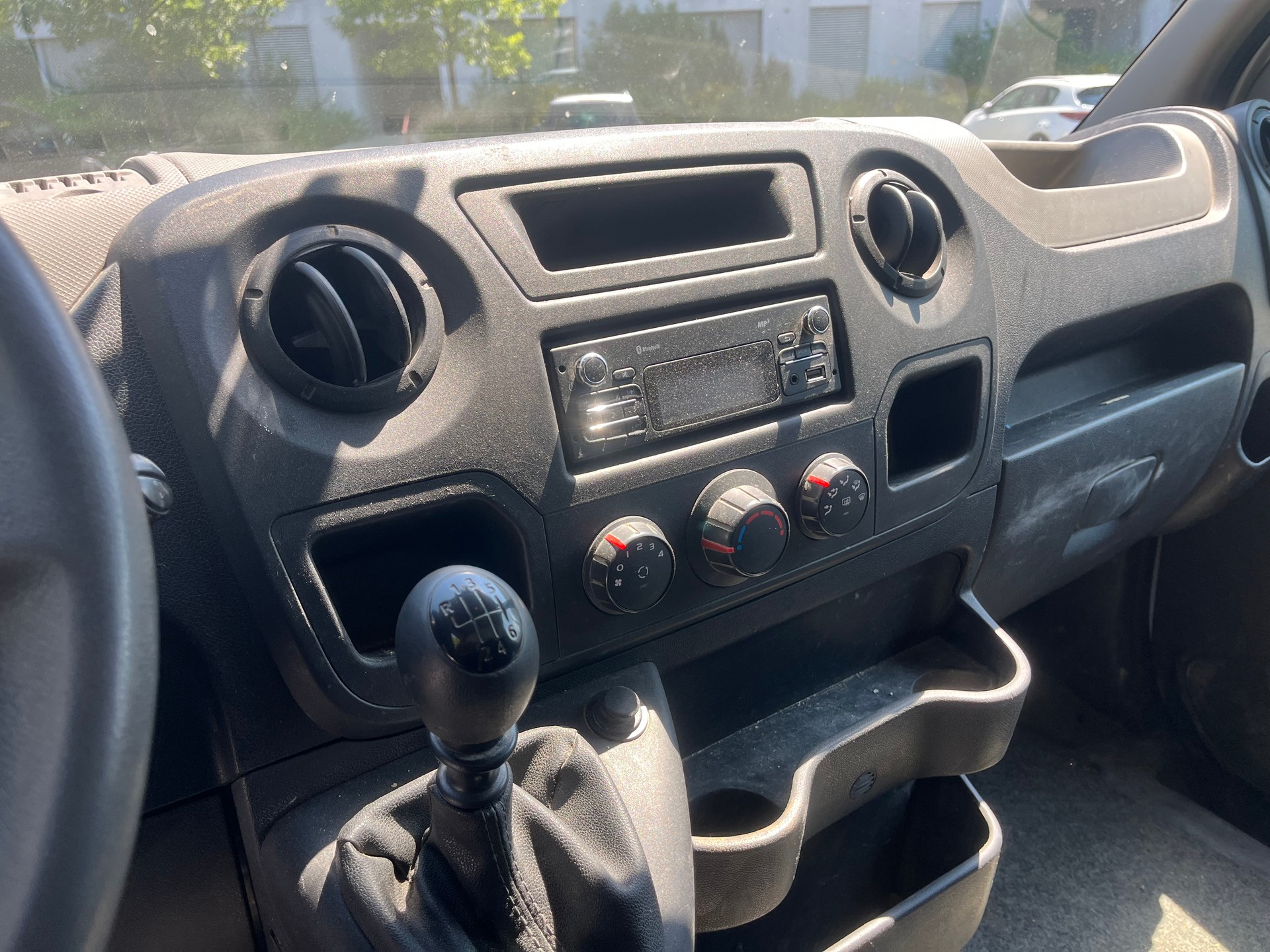 RENAULT Master T33 2.3dCi L1H1-image-9