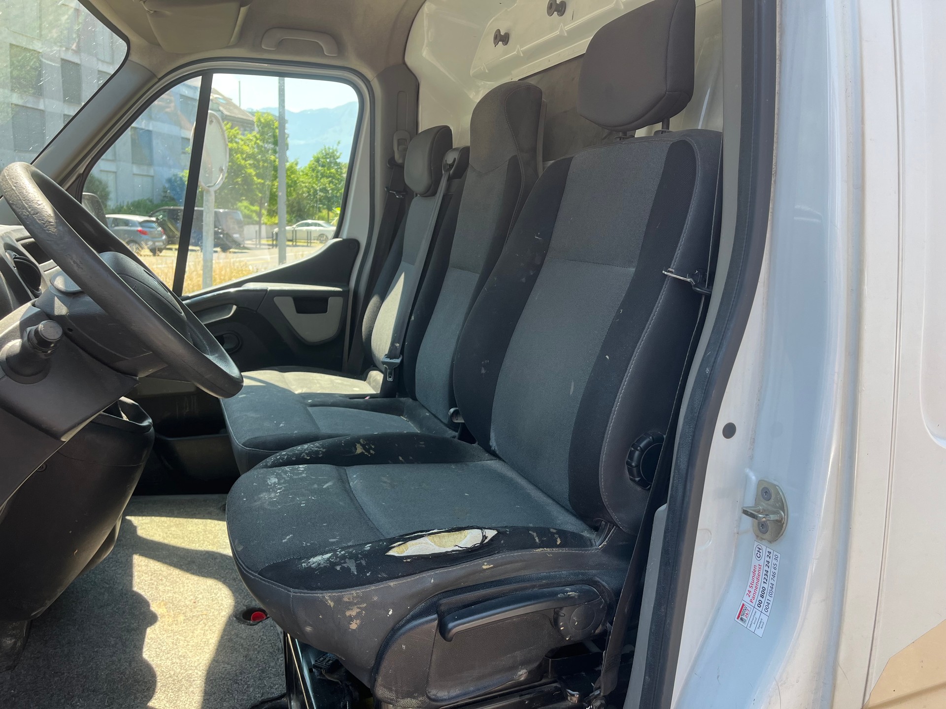 RENAULT Master T33 2.3dCi L1H1-image-8