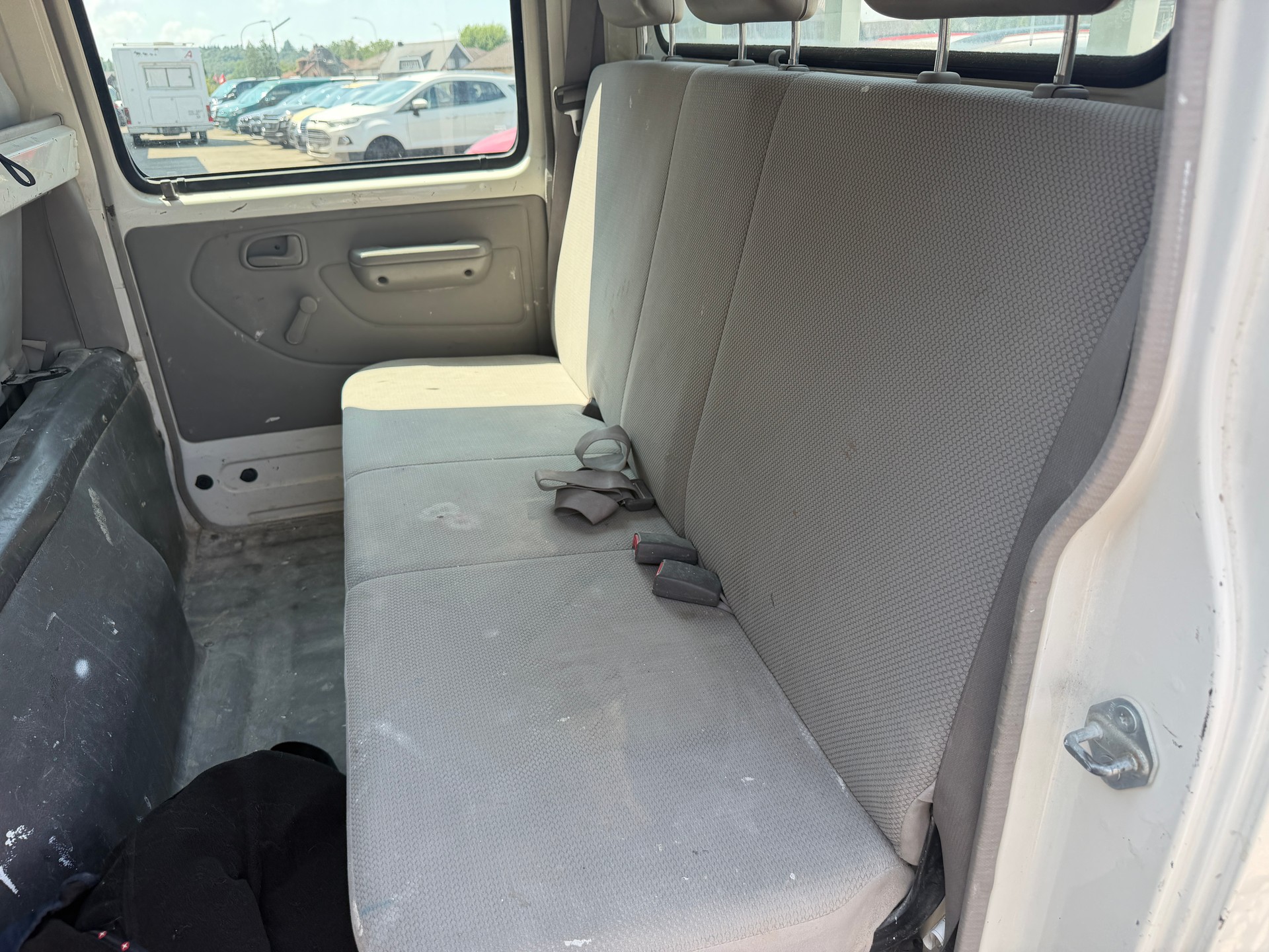 TOYOTA Dyna 100 3.0 D-4D-image-6