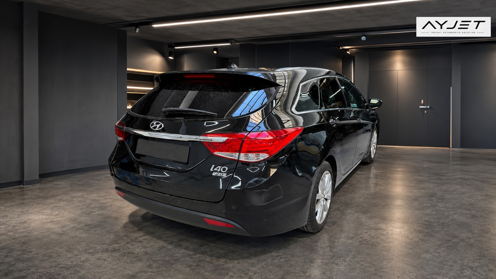 HYUNDAI i40 Wagon 2.0 GDi Style Automatic-image-2