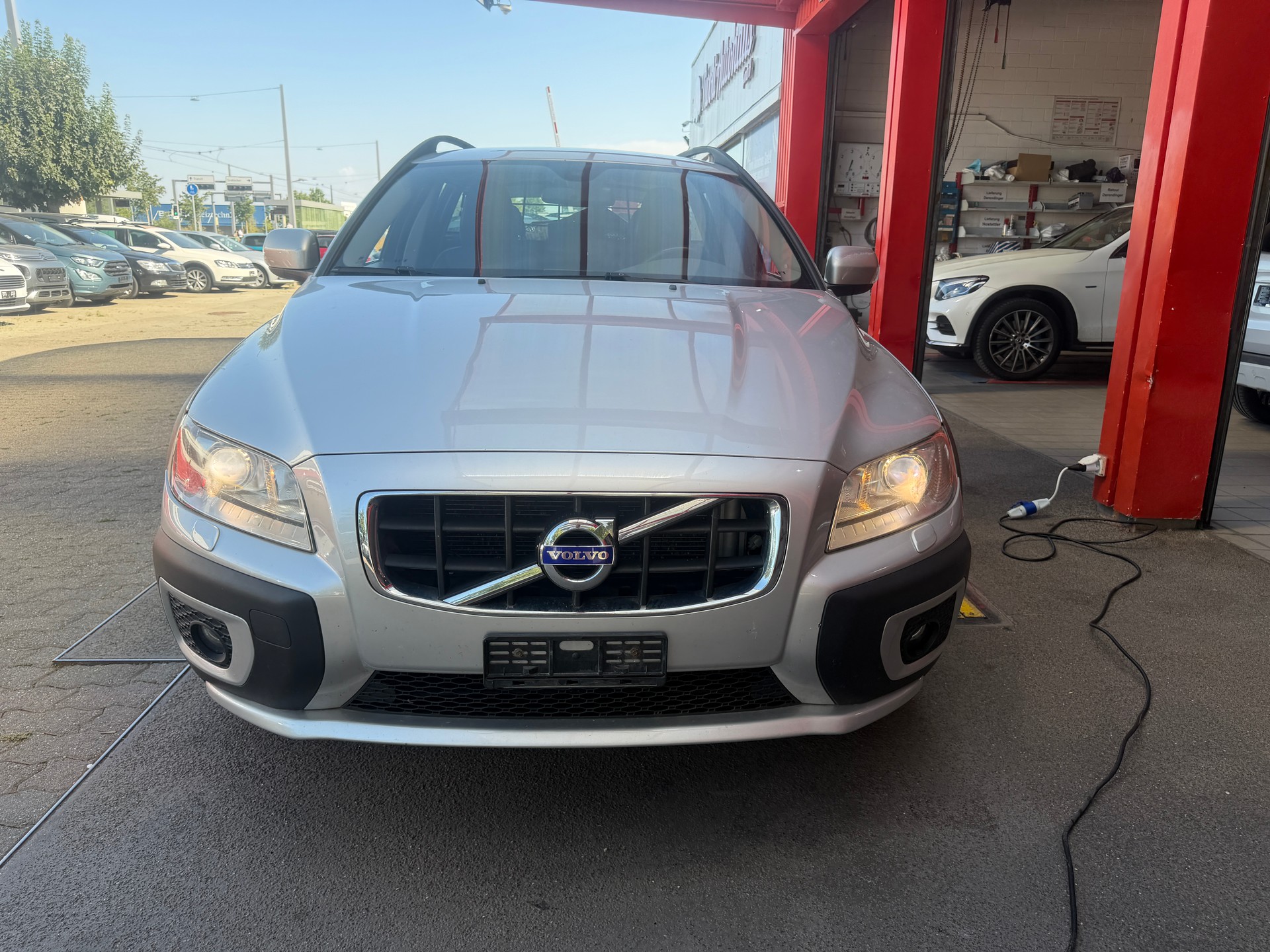 VOLVO XC70 D5 AWD Summum Geartronic-showroom-element-1