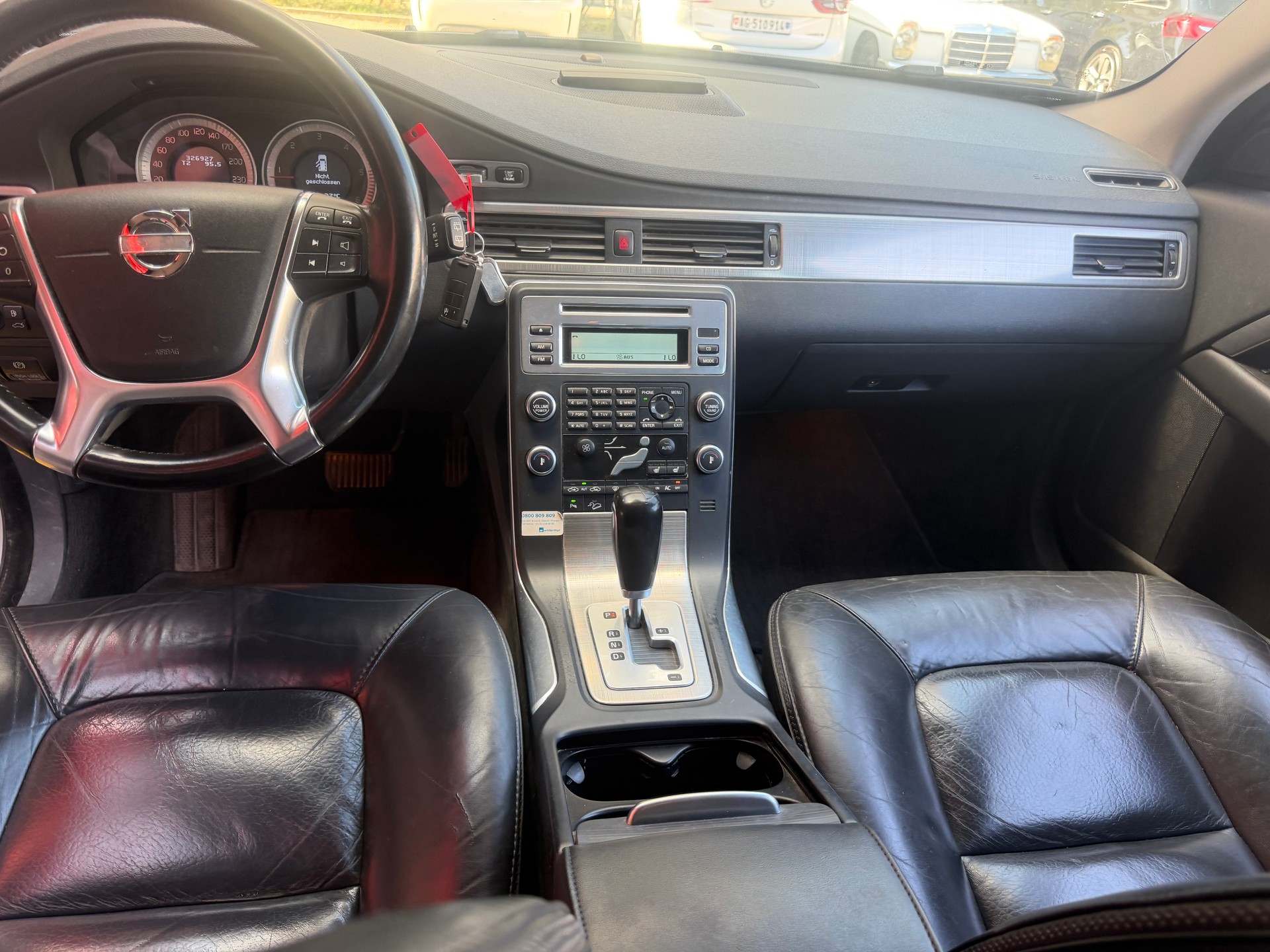 VOLVO XC70 D5 AWD Summum Geartronic-image-9