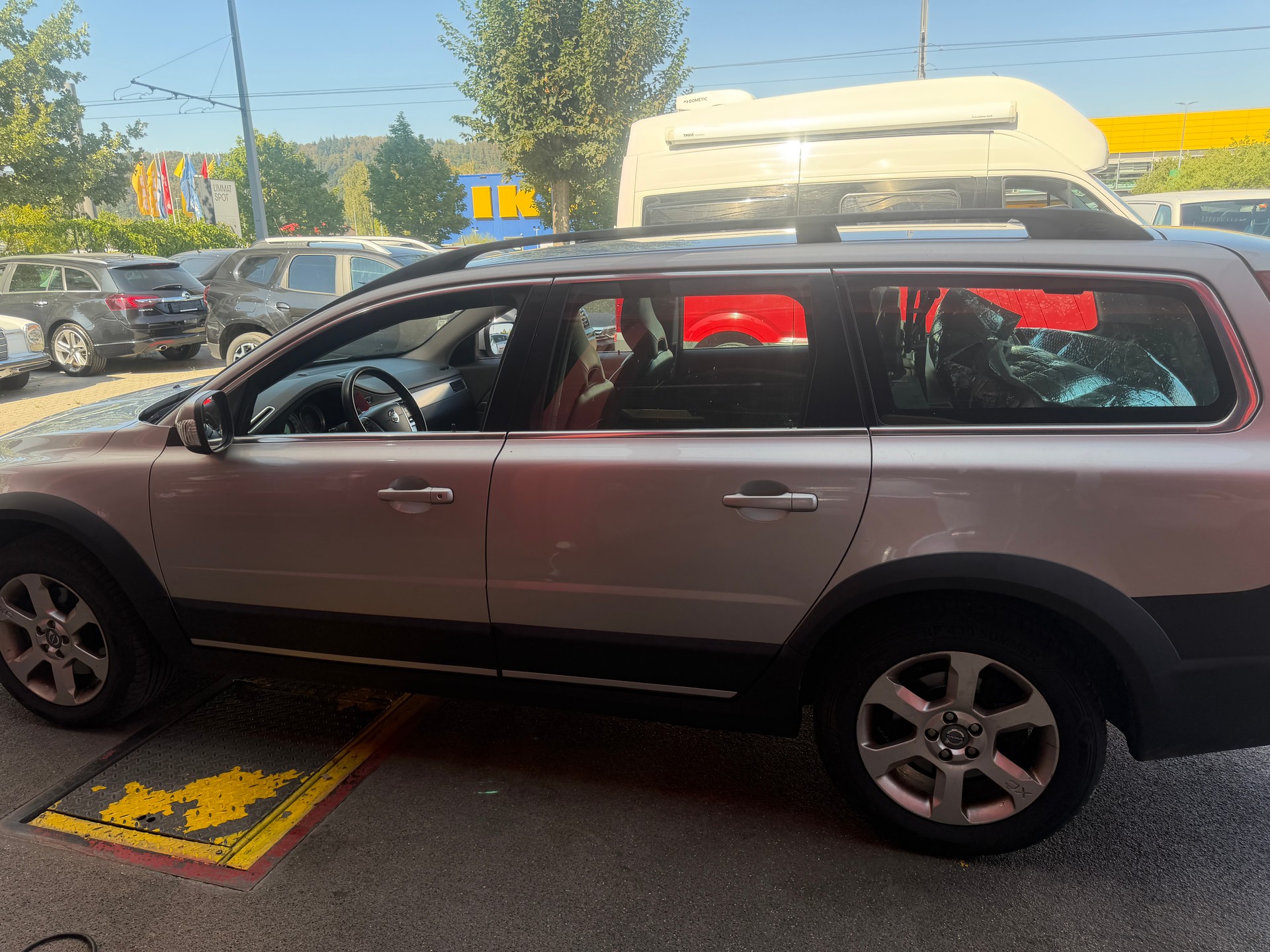 VOLVO XC70 D5 AWD Summum Geartronic-showroom-element-2