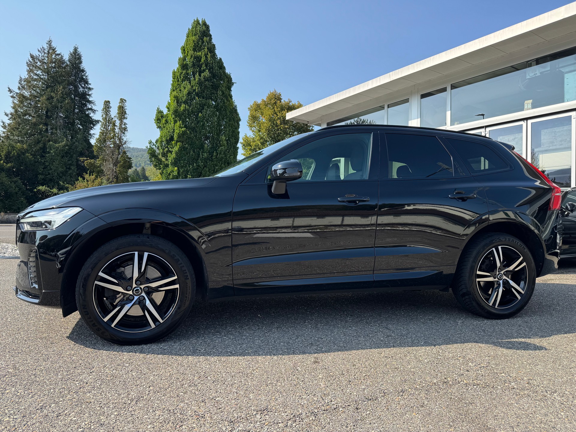 VOLVO XC60 B4 Diesel Mild Hybrid AWD R-Design Geartronic-image-7