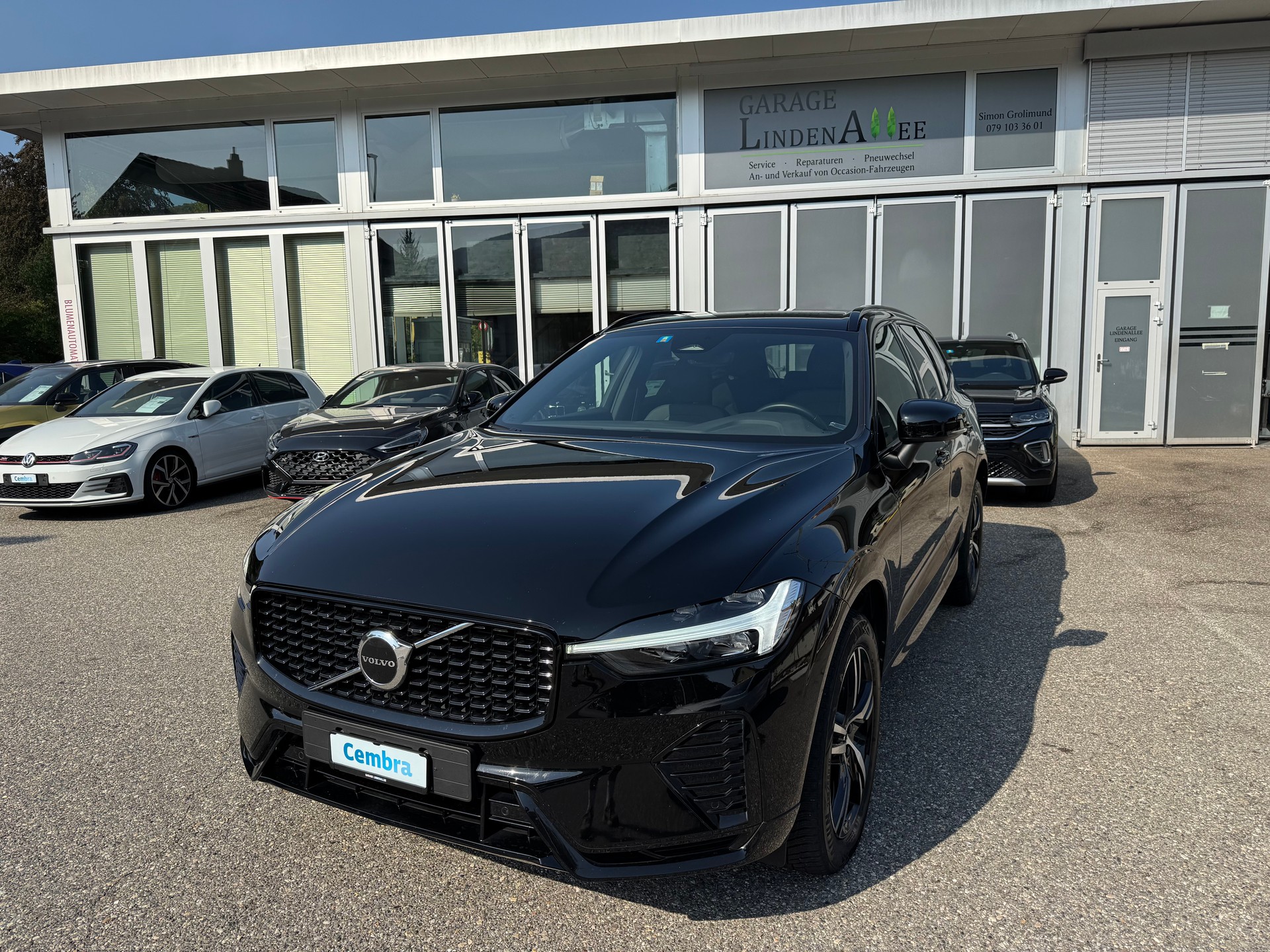 VOLVO XC60 B4 Diesel Mild Hybrid AWD R-Design Geartronic-image-5