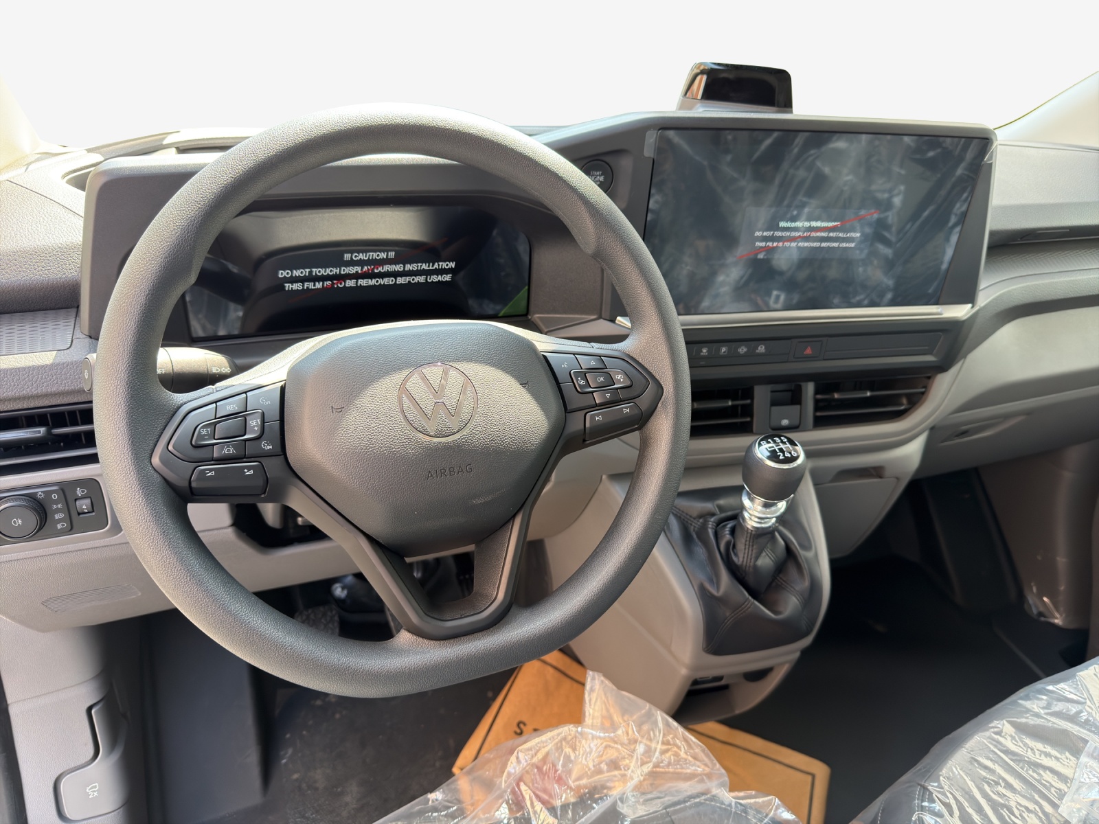 VW Transporter 2.0 TDI-image-8