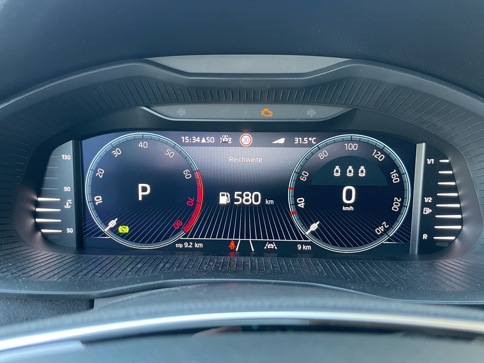 SKODA Kamiq 1.0 TSI Dynamic DSG-image-8