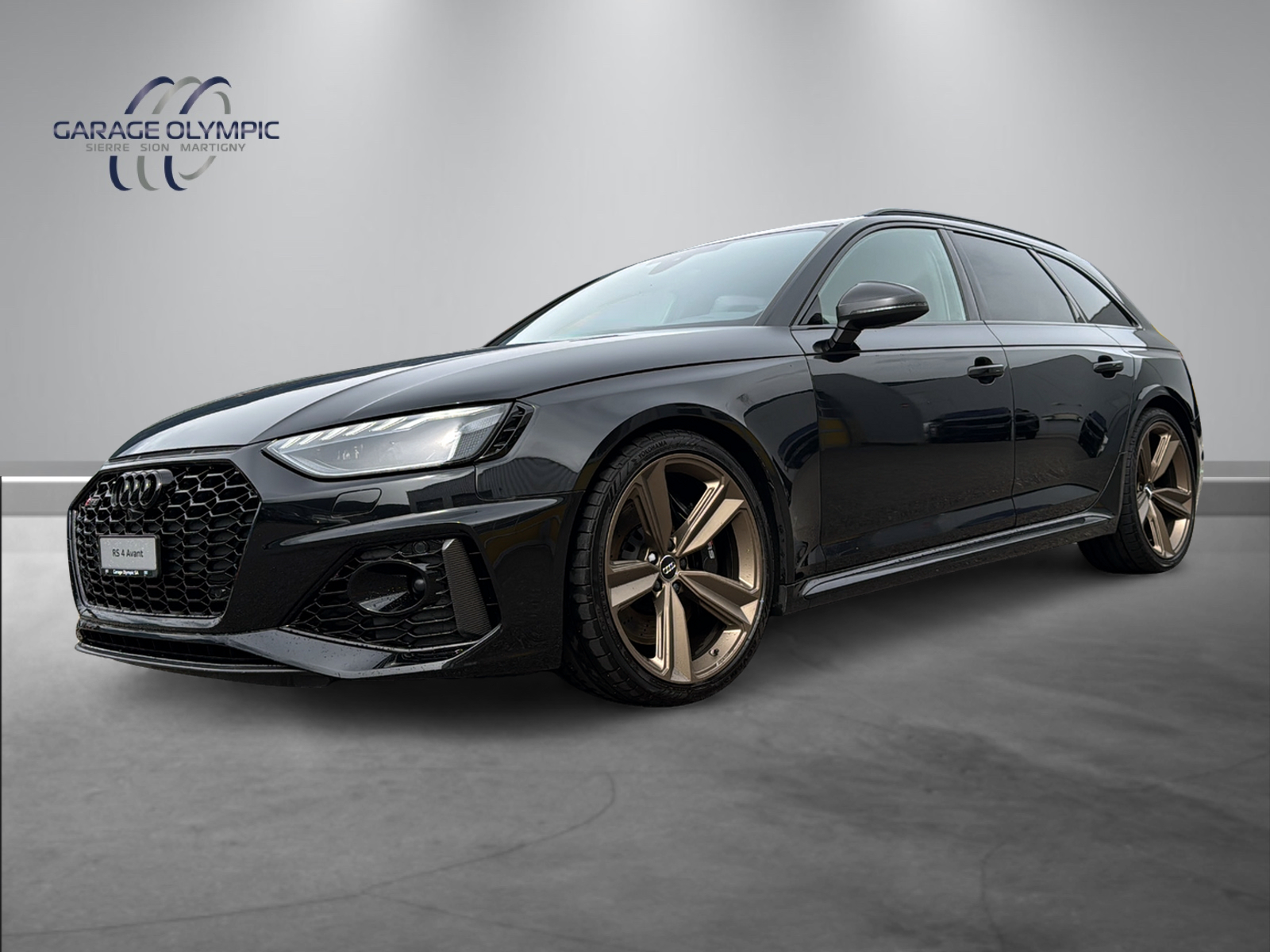 AUDI RS4 Avant quattro tiptronic