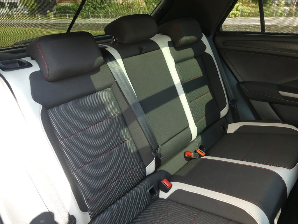 VW T-Roc 2.0 TSI Sport DSG 4Motion-image-12
