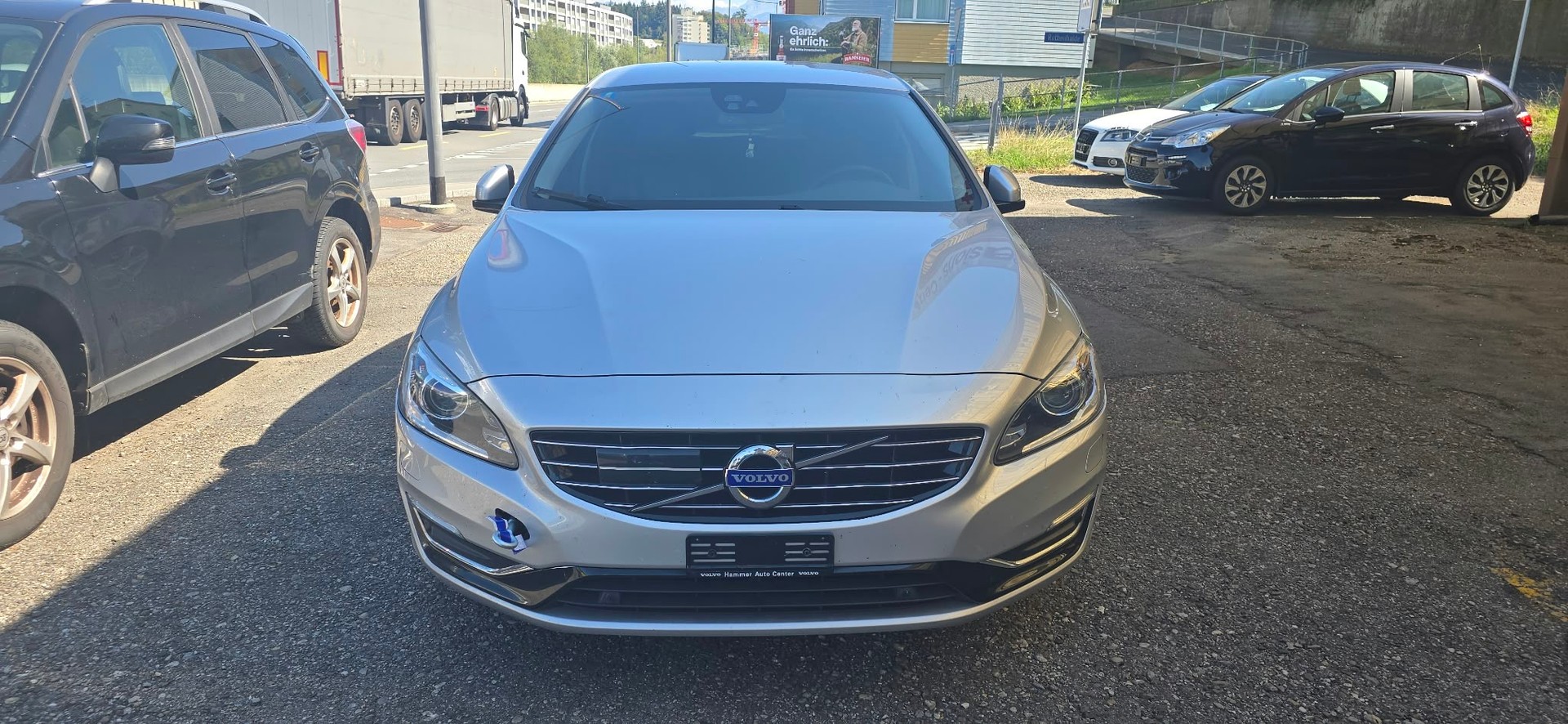 VOLVO V60 D6 AWD Plug-in Hybrid Summum Geartronic-image-0