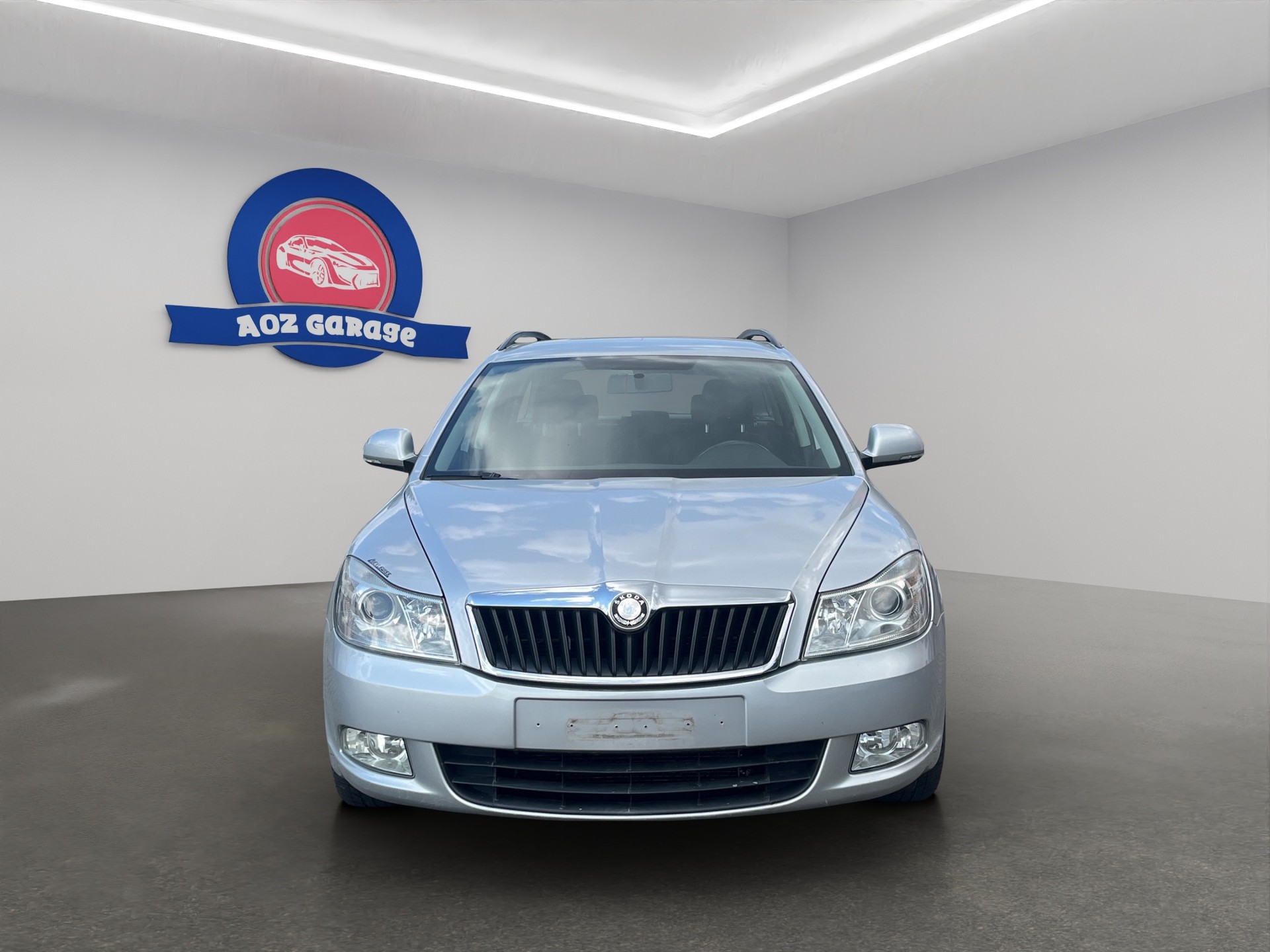 SKODA Octavia Combi 1.8 TSI 50Years 4x4-image-1