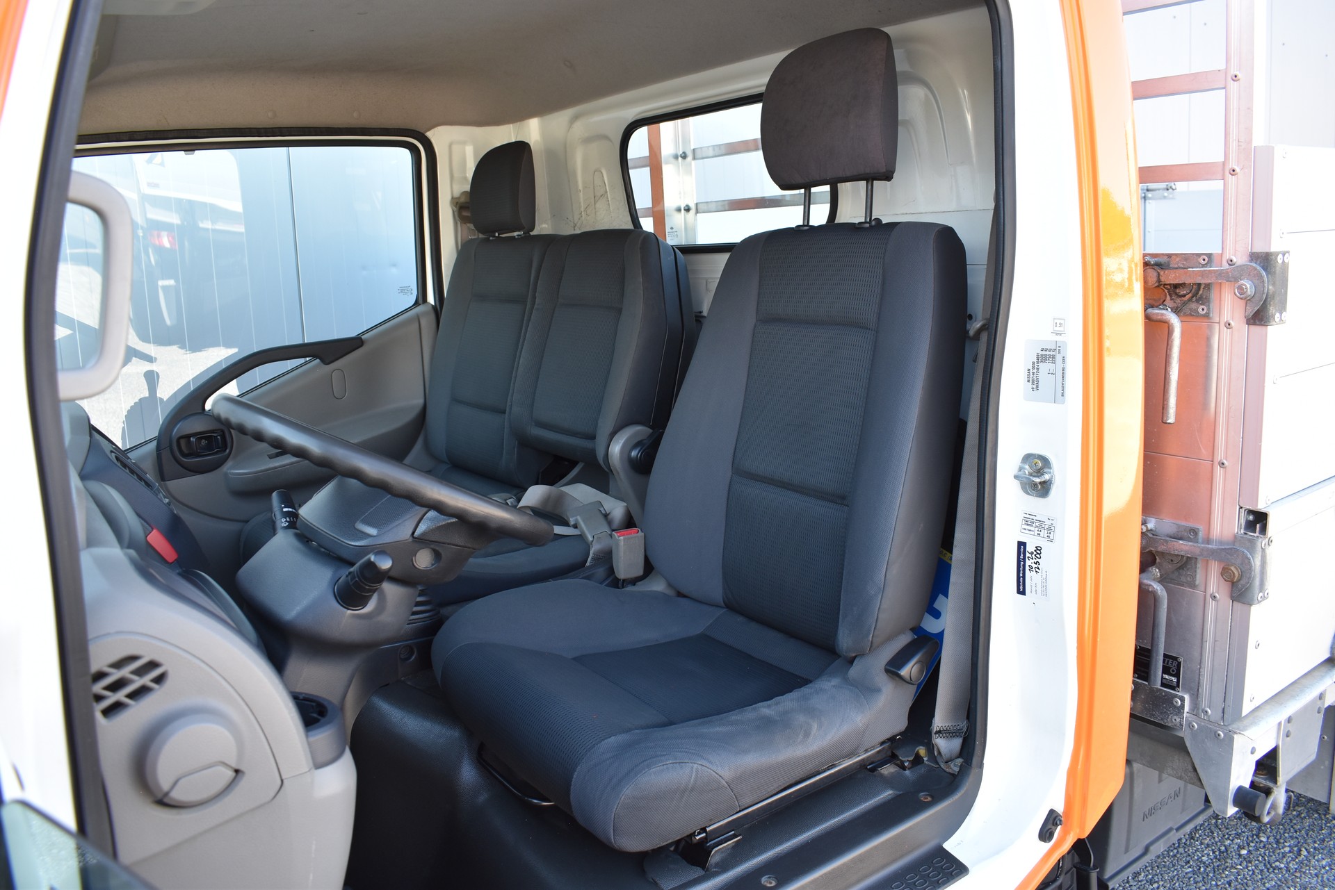 NISSAN NT400 Cabstar DSK AHK-image-4