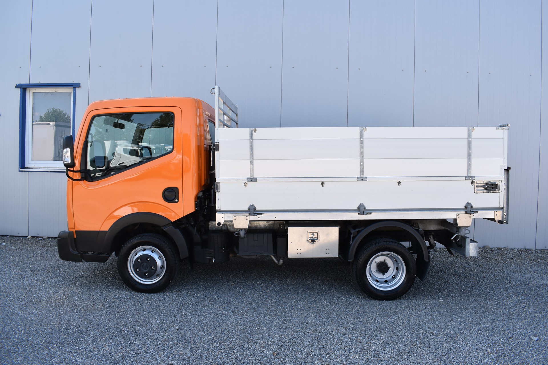 NISSAN NT400 Cabstar DSK AHK-image-2