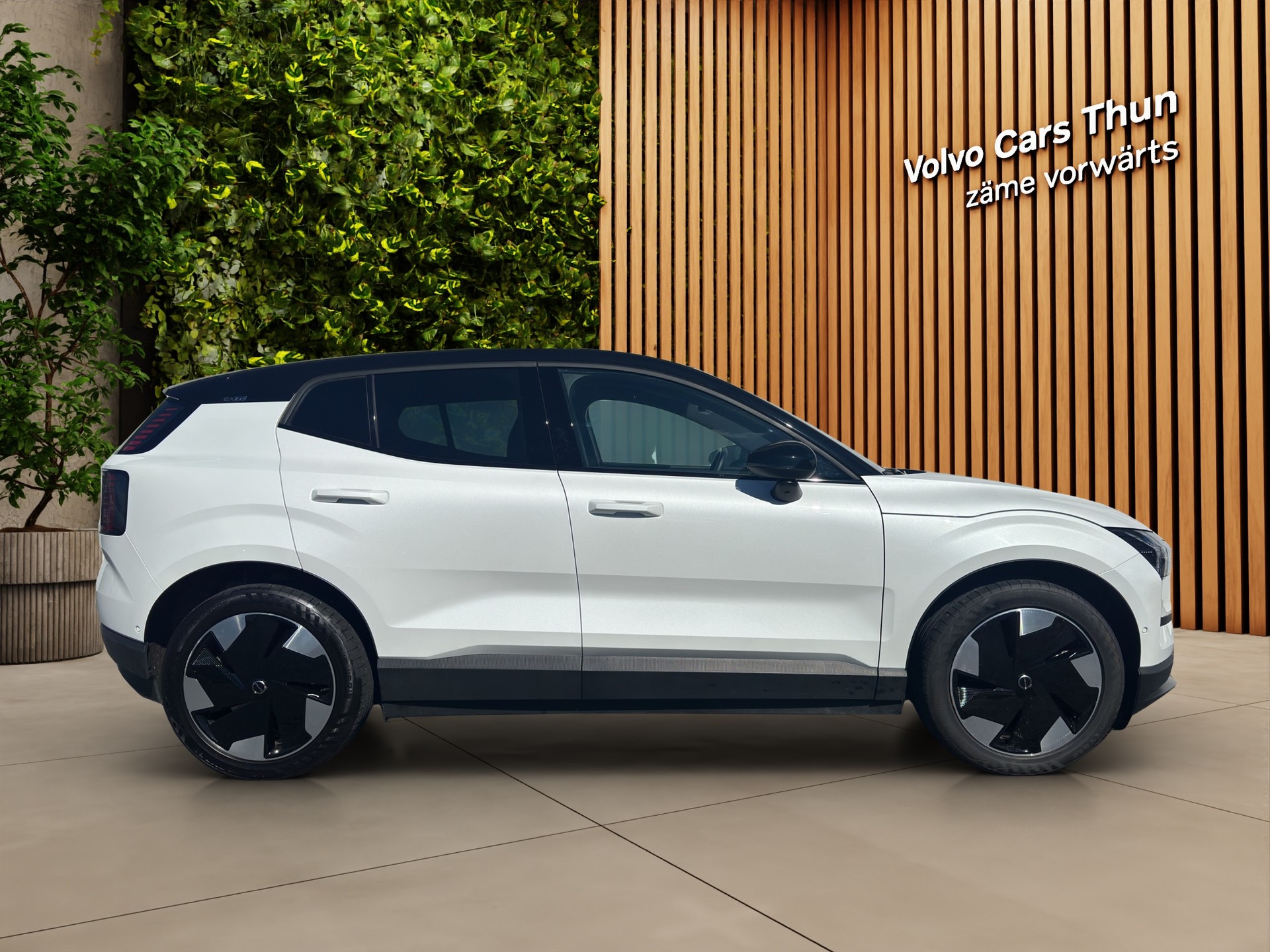 VOLVO EX30 E60 Twin Ultra AWD-image-2