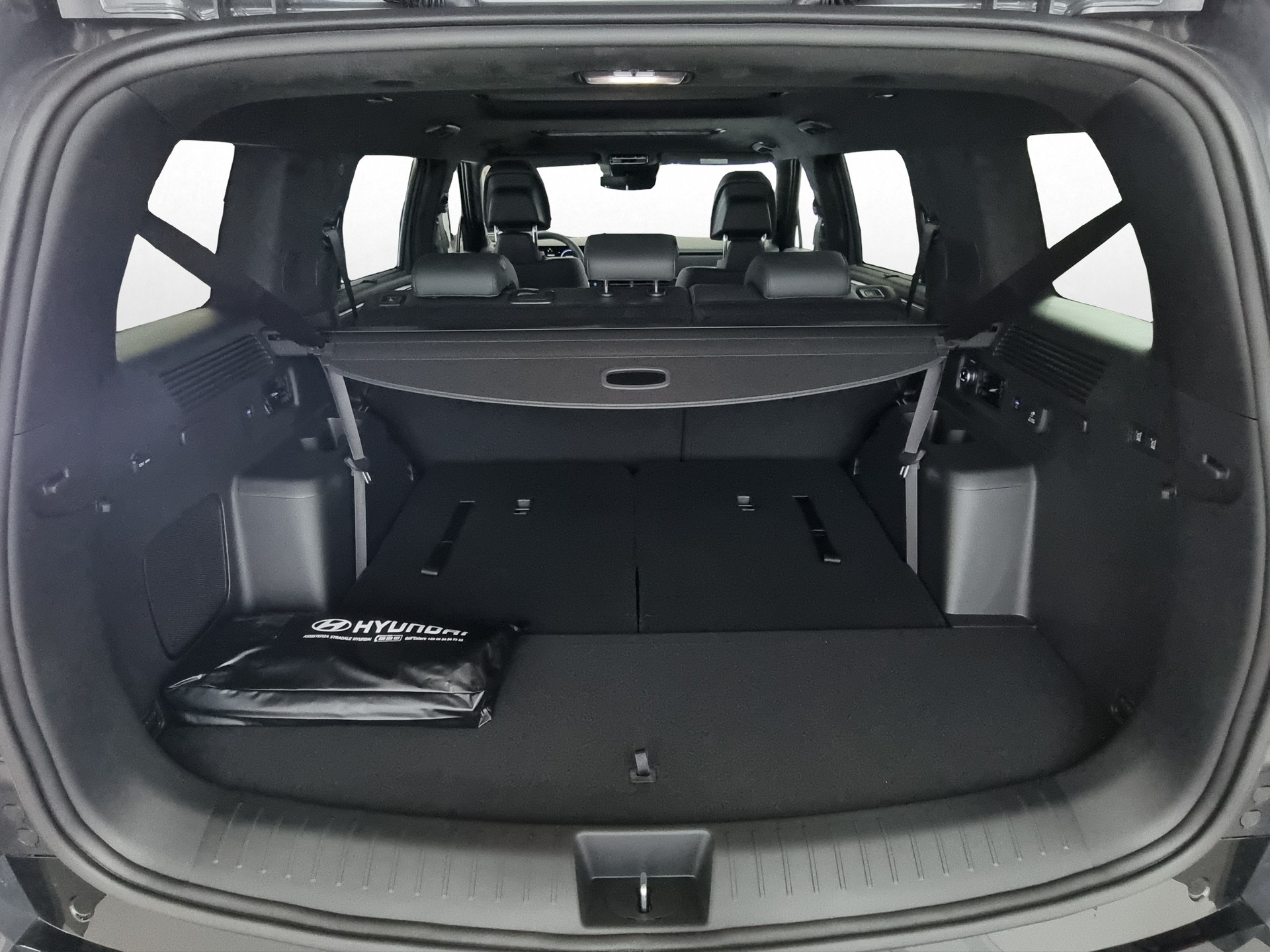 HYUNDAI Santa Fe 1.6 T-GDi HEV Calligraphy + Pano-image-14