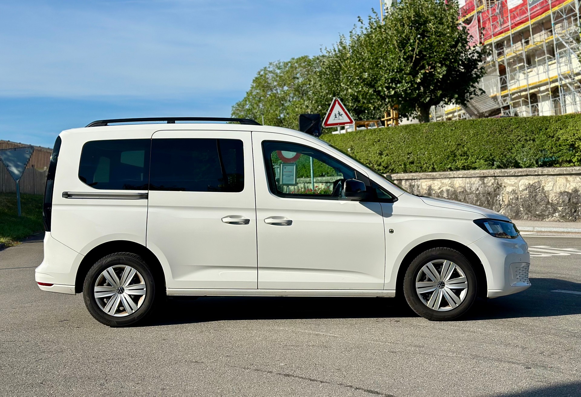VW Caddy 2.0 TDI Liberty DSG-image-6
