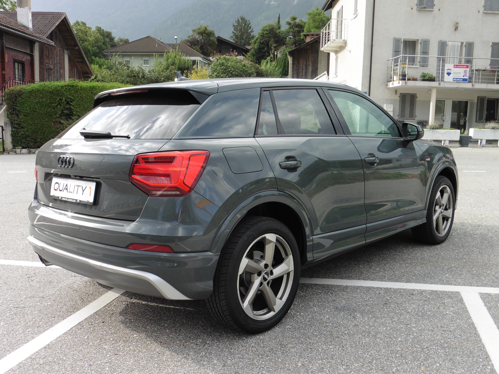 AUDI Q2 2.0 TFSI sport quattro S-tronic-image-10