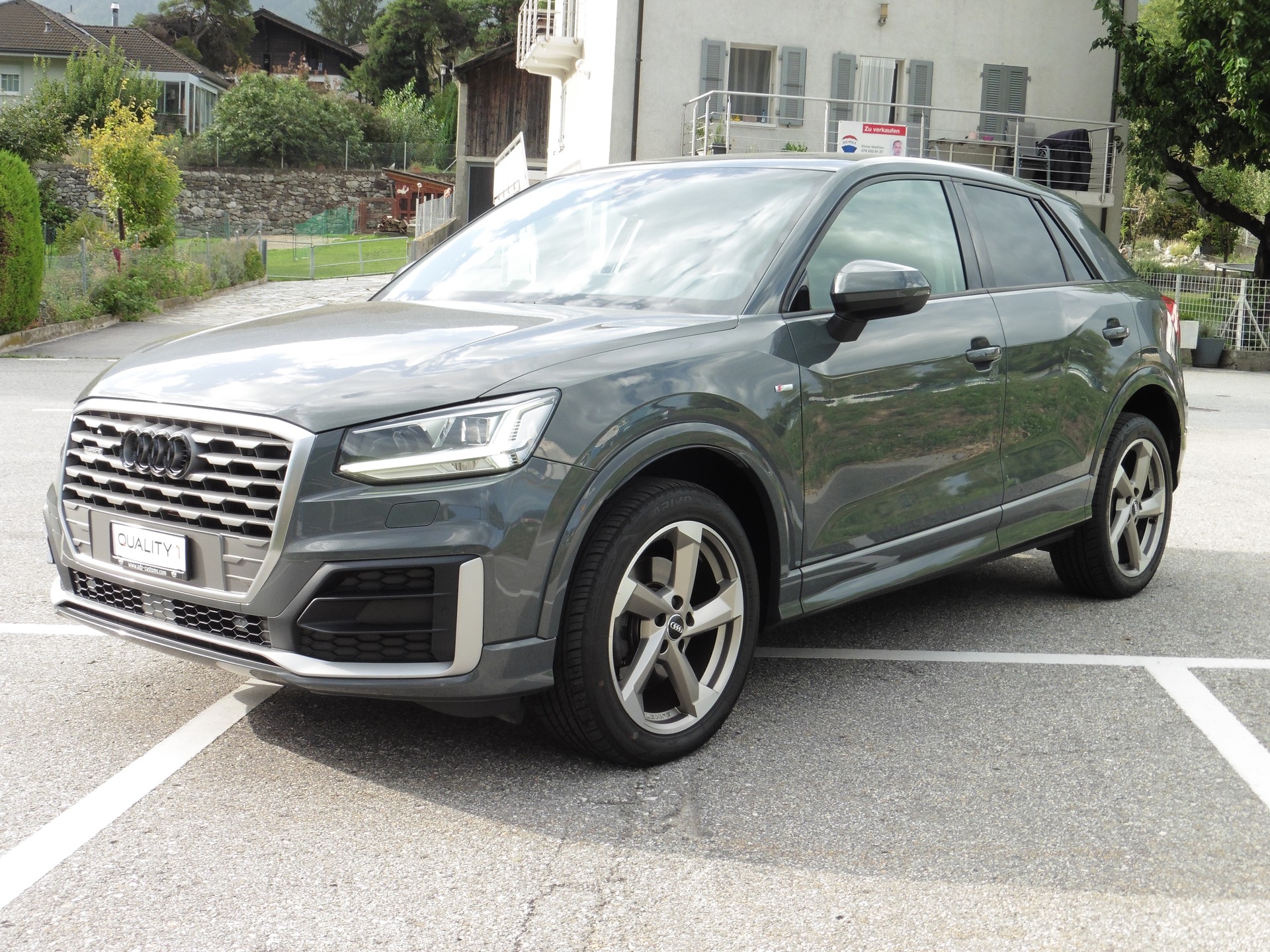 AUDI Q2 2.0 TFSI sport quattro S-tronic-showroom-element-1