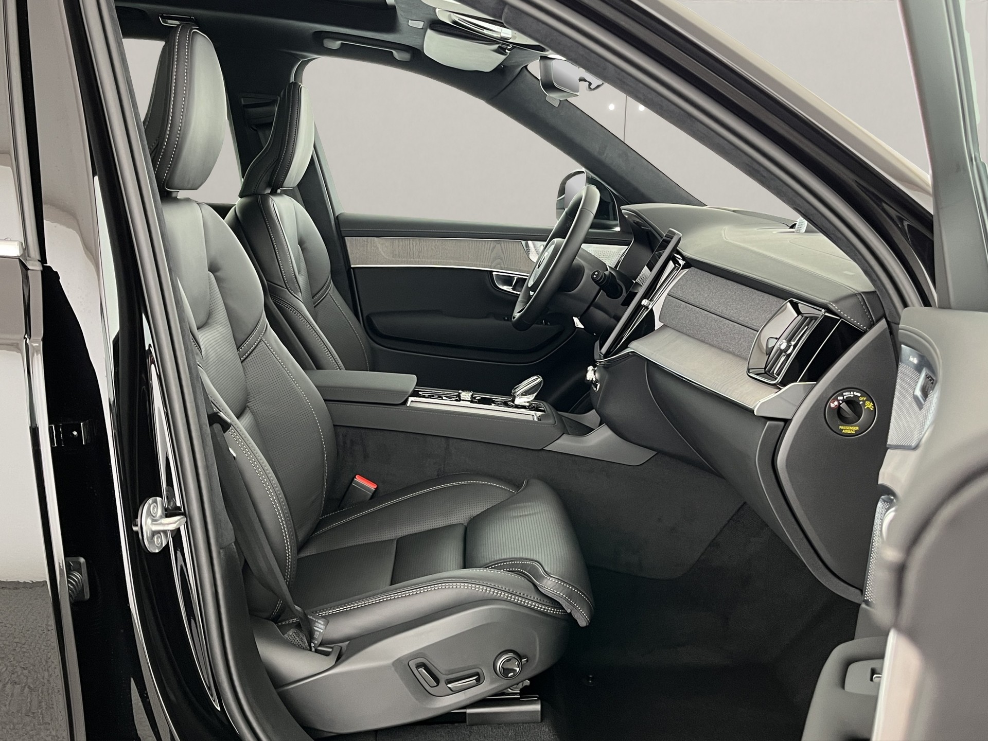 VOLVO XC90 2.0 T8 TE Ultra Bright eAWD-image-13