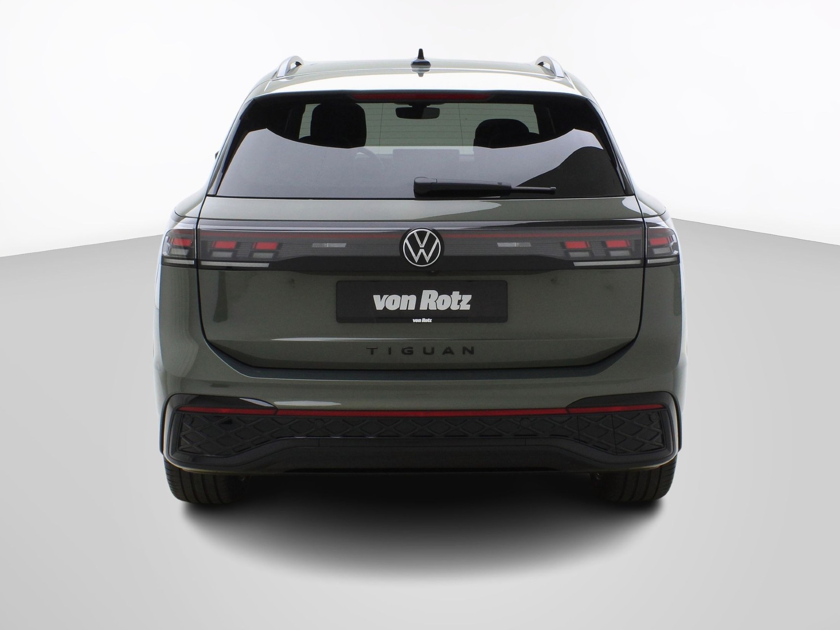 VW Tiguan 1.5 TSI DSG PHEV R-Line Black Style-image-3