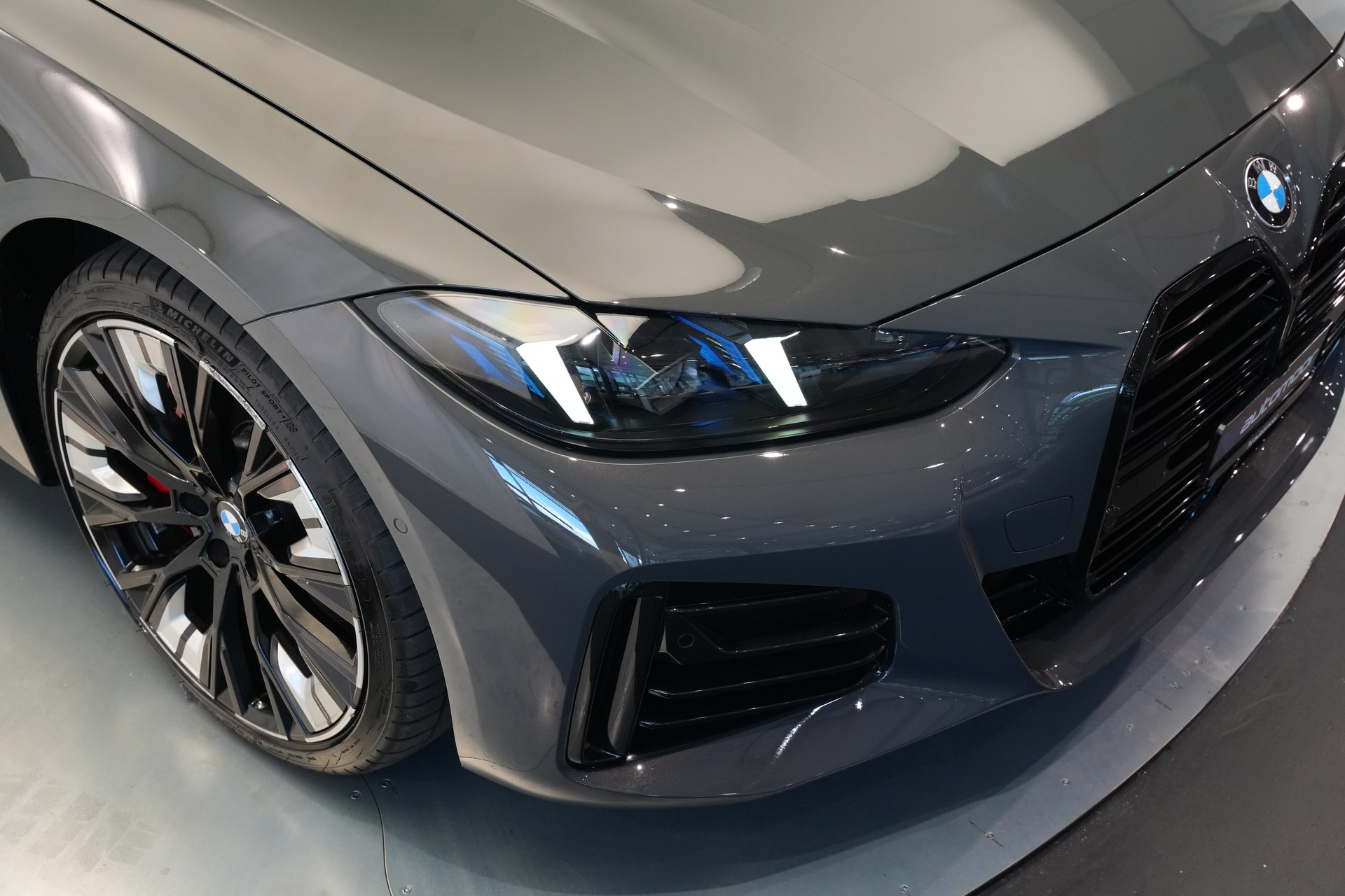 BMW M440i xDrive 48V Gran Coupé M Sport Pro Steptronic *Facelift* *Glasapplikation* *Carbon*-image-49