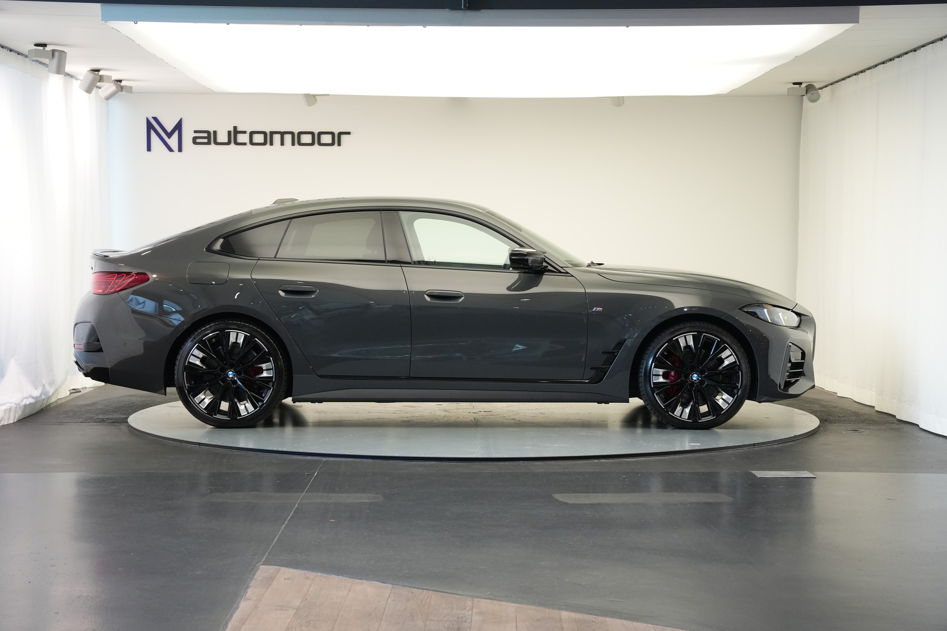 BMW M440i xDrive 48V Gran Coupé M Sport Pro Steptronic *Facelift* *Glasapplikation* *Carbon*-image-3
