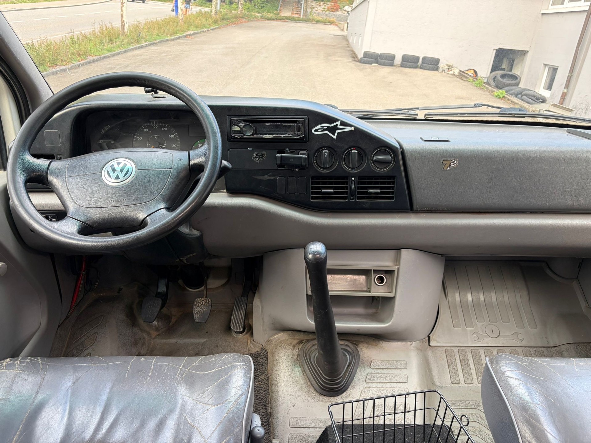 VW CRAFTER-image-7