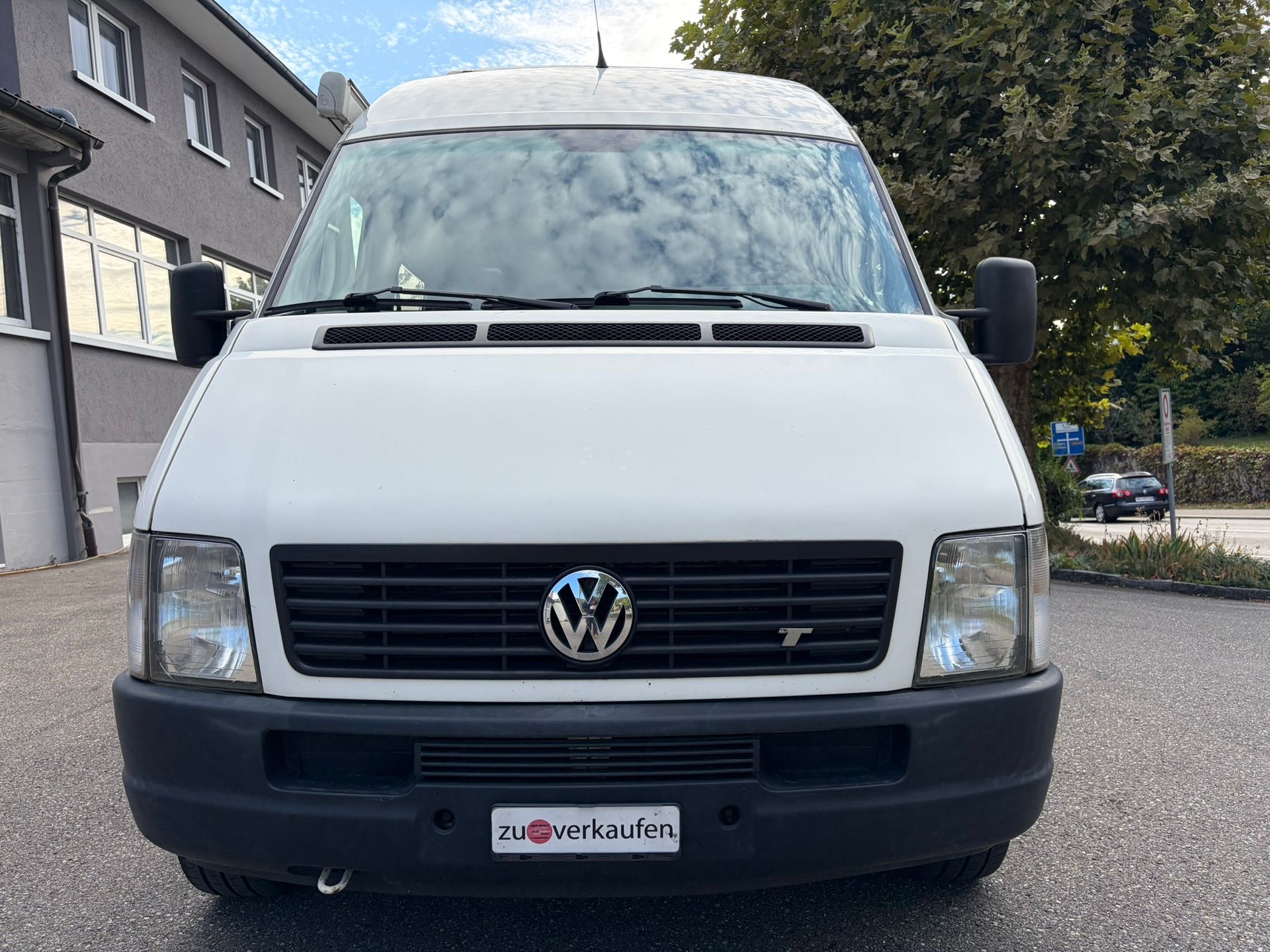 VW CRAFTER-image-1