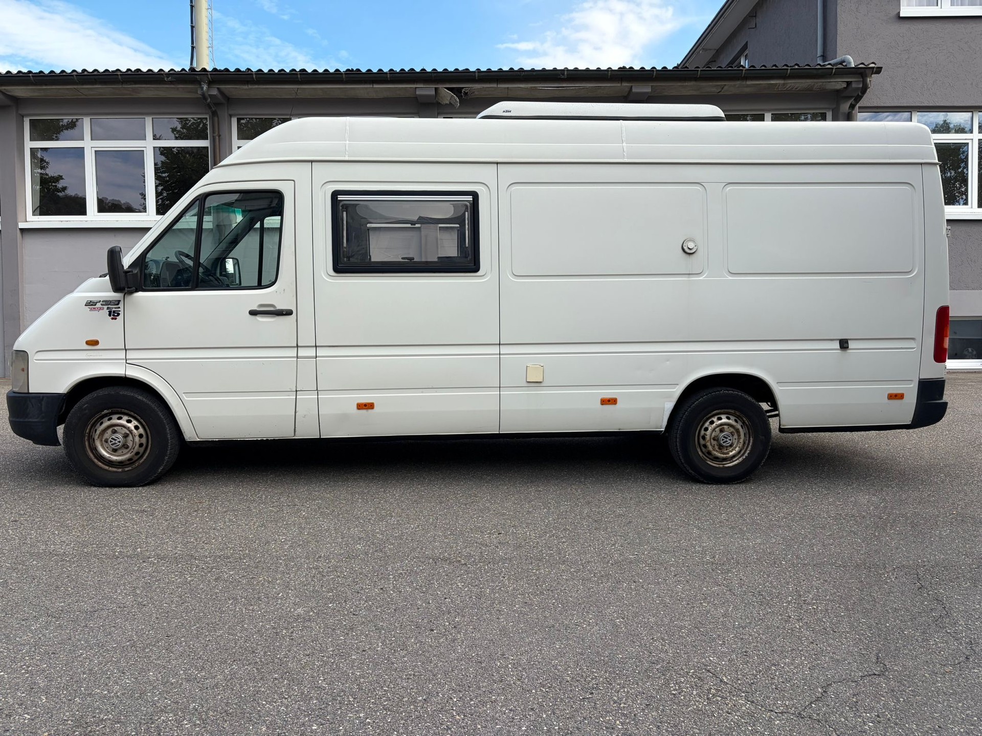 VW CRAFTER-image-13