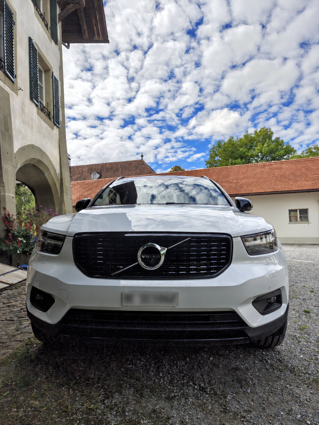 VOLVO 1.5 T5 TE R-Design-image-0