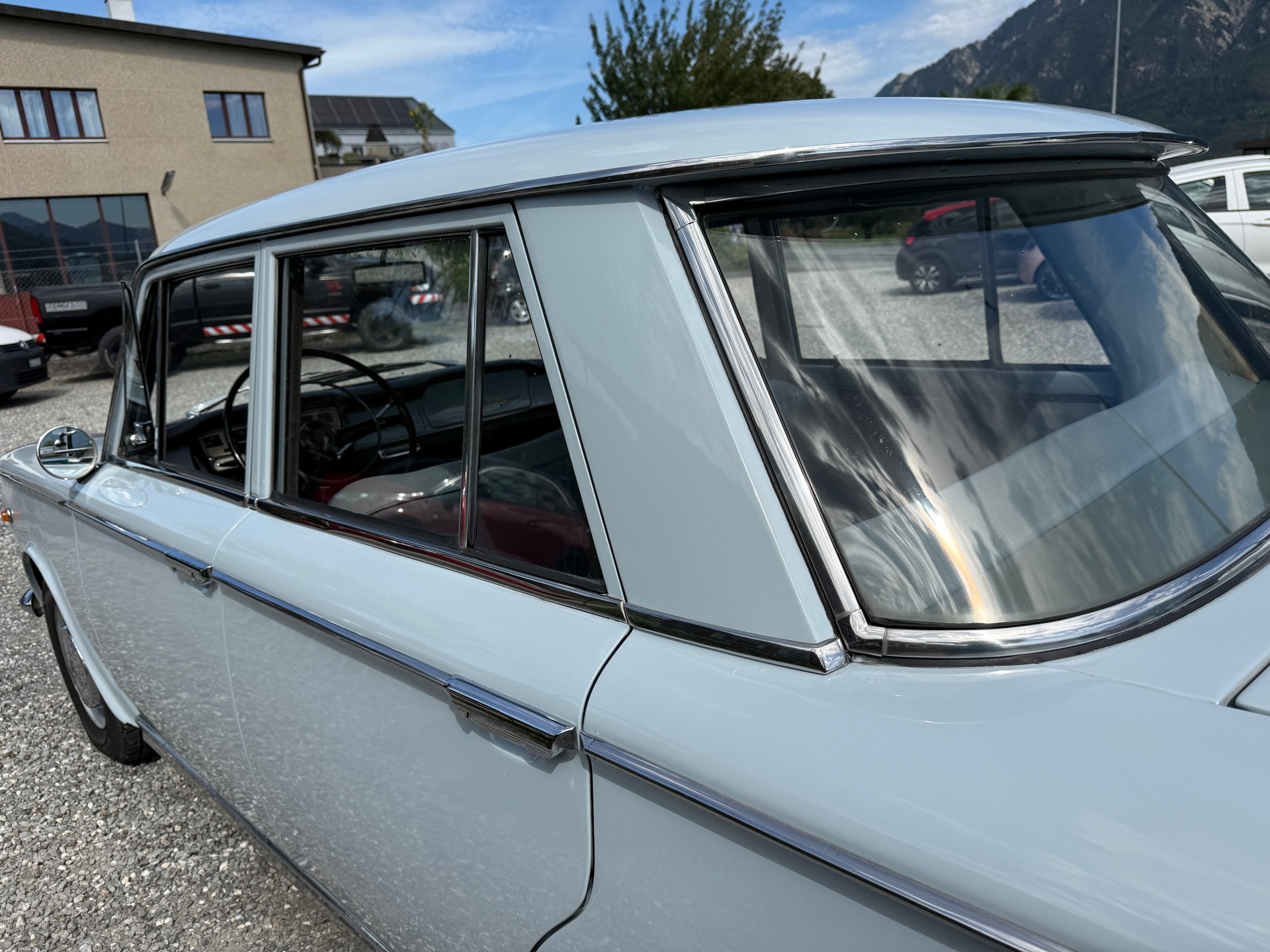 FIAT 1300 116-image-13