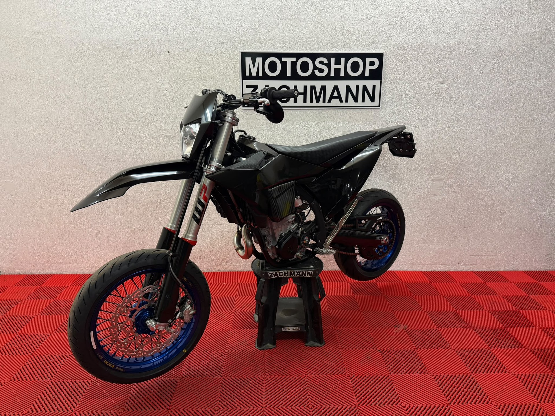 KTM 500 EXC-F-showroom-element-3