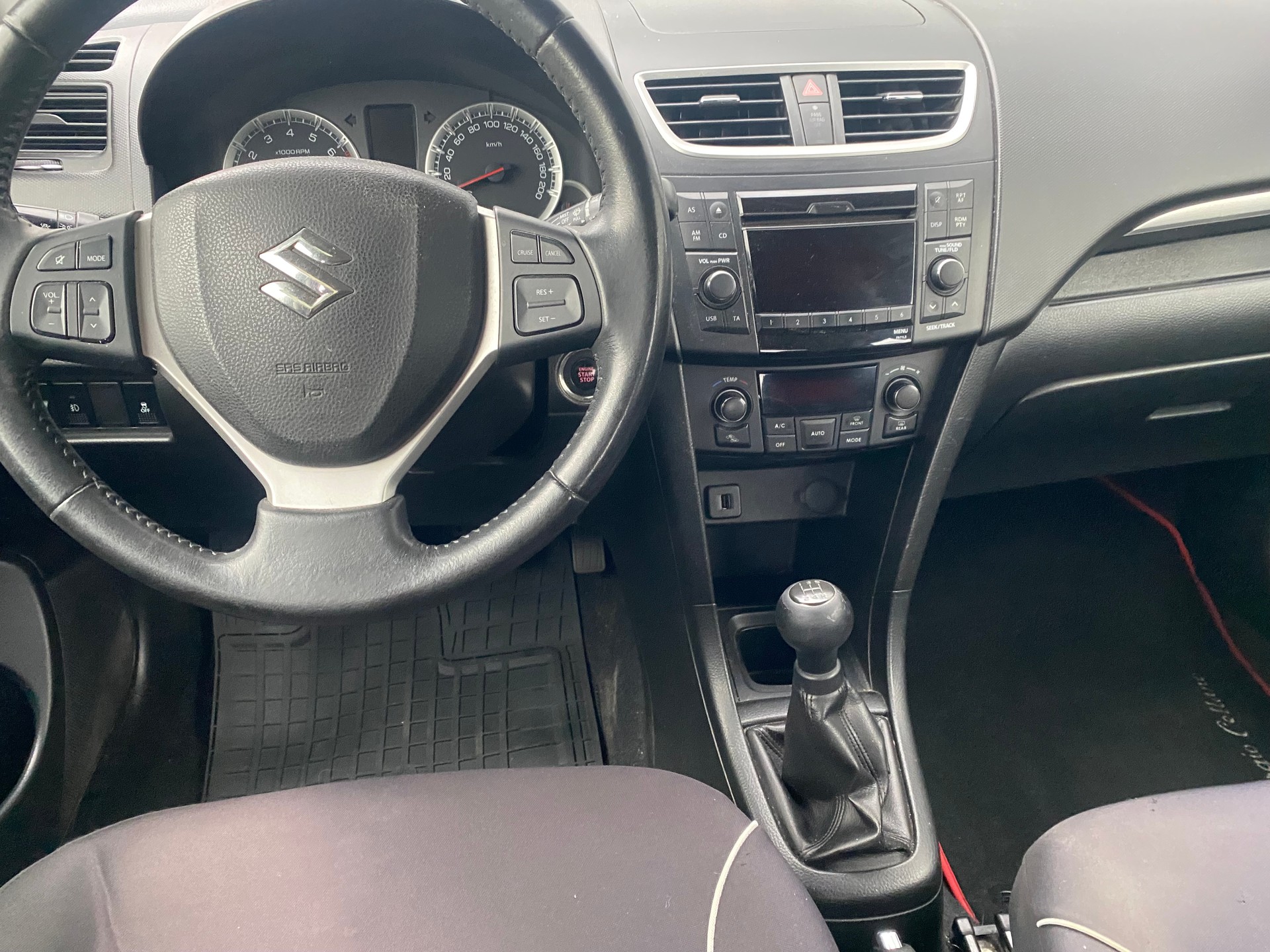 SUZUKI Swift 1.2i 16V GL 4x4-image-5